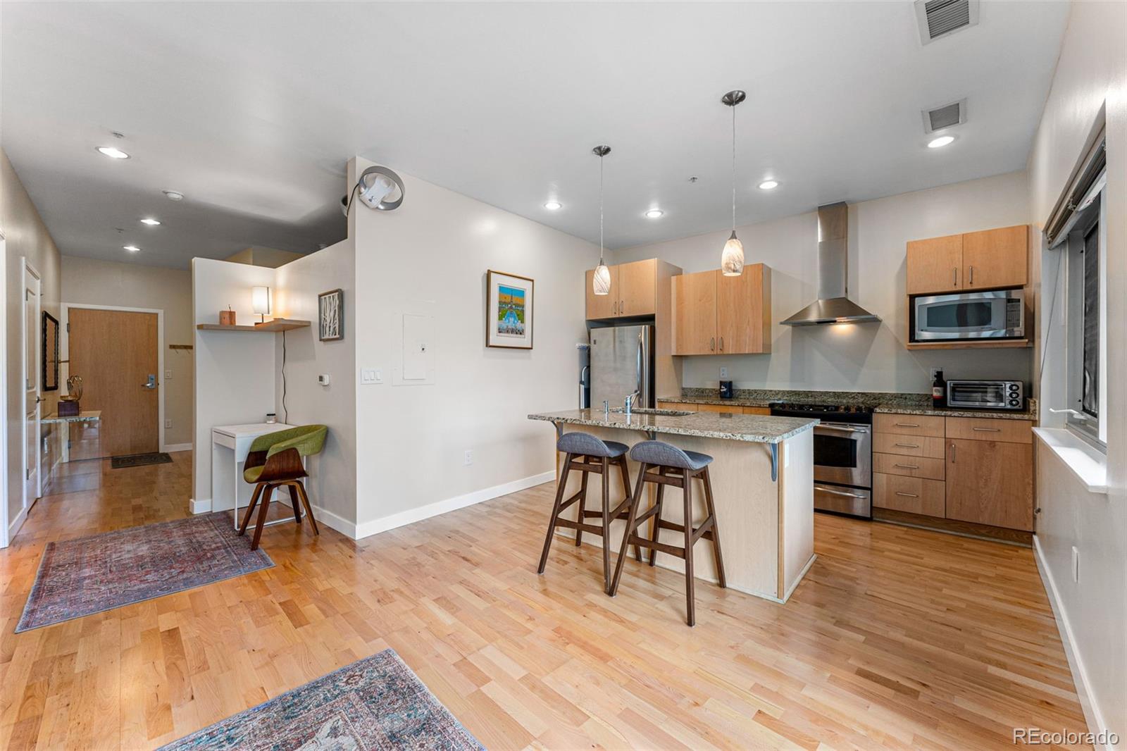 MLS Image #5 for 2958  syracuse street,denver, Colorado