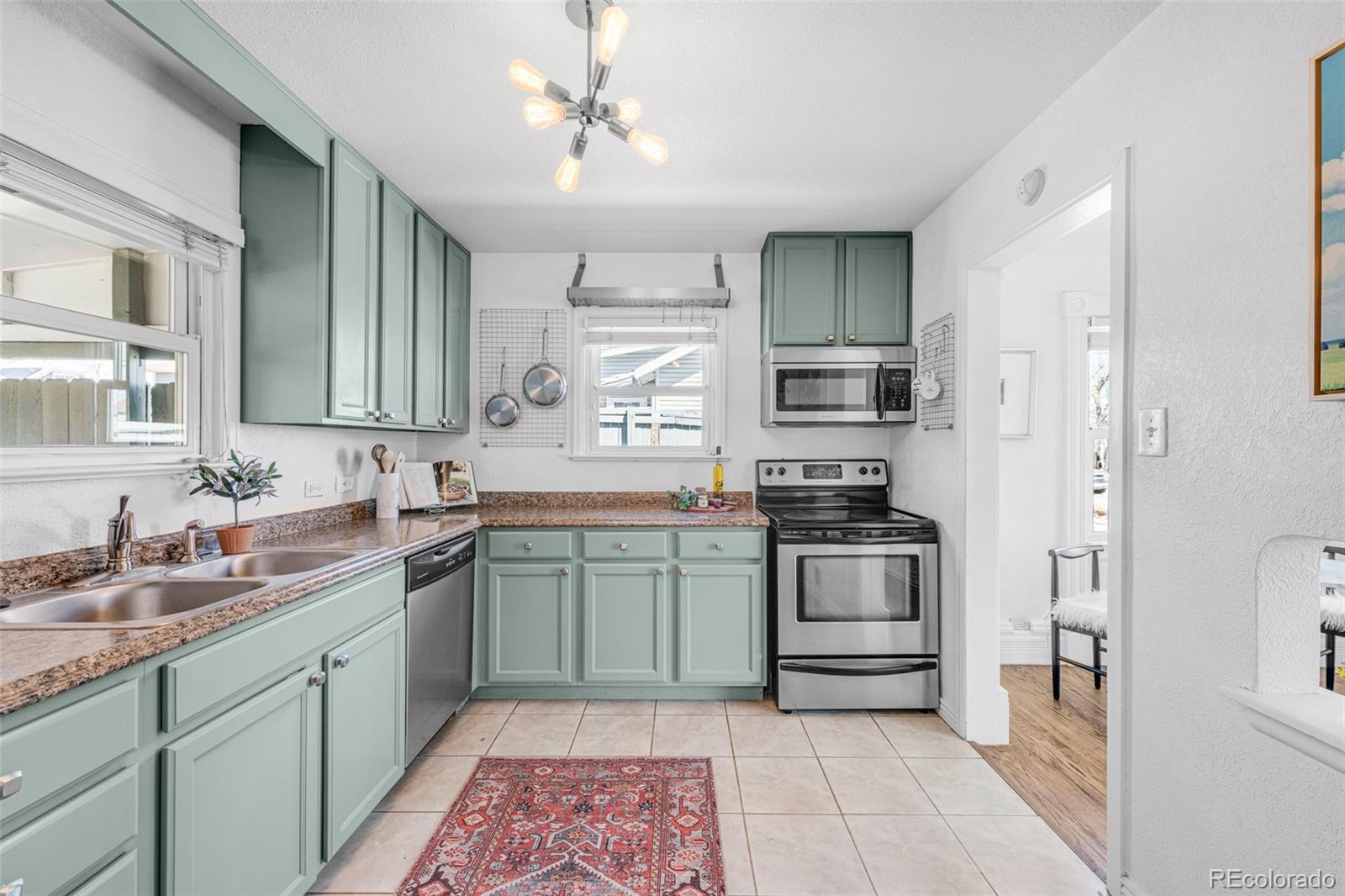 MLS Image #9 for 133 s perry street,denver, Colorado