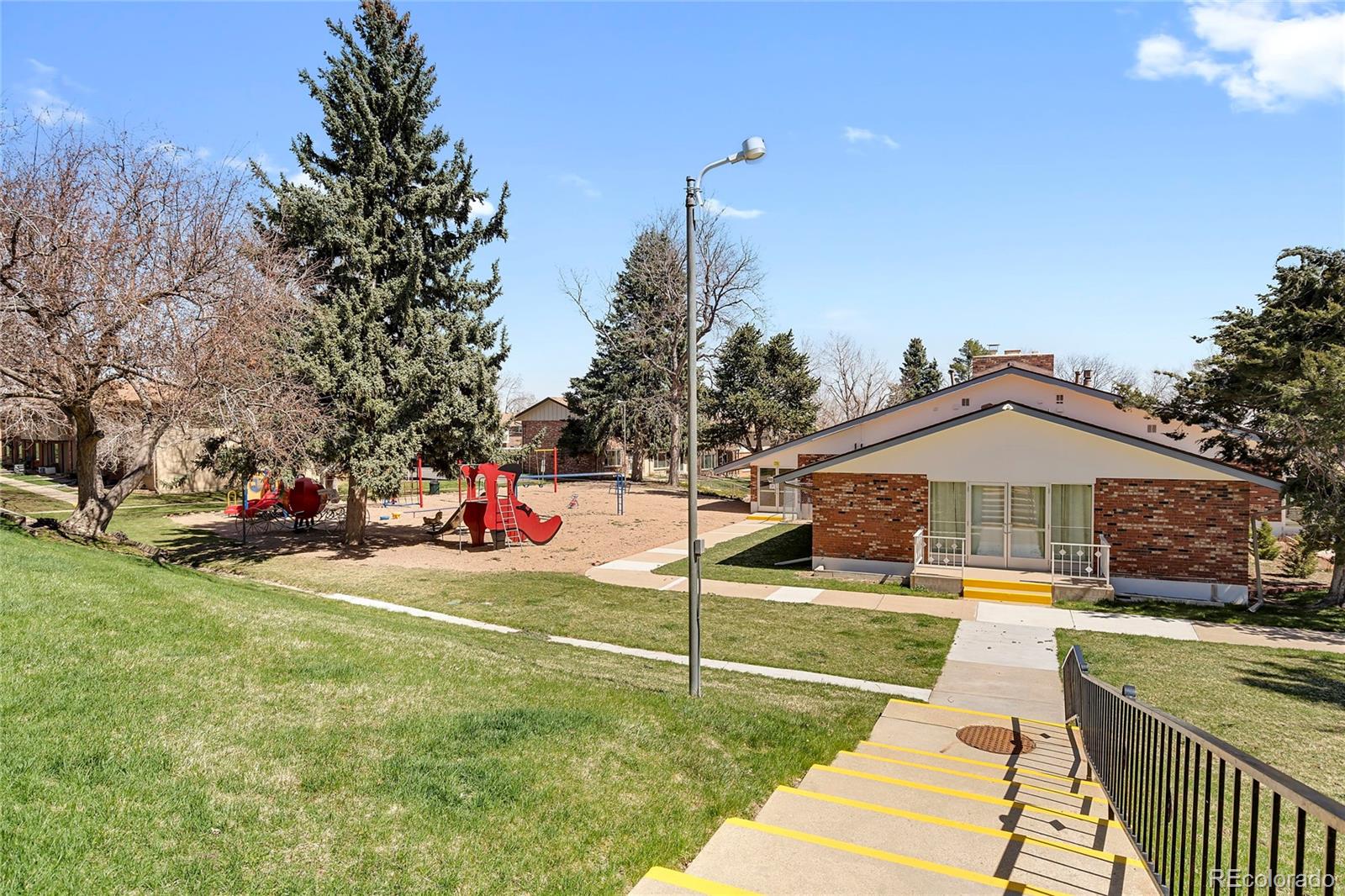 MLS Image #38 for 546 s xenon court,lakewood, Colorado