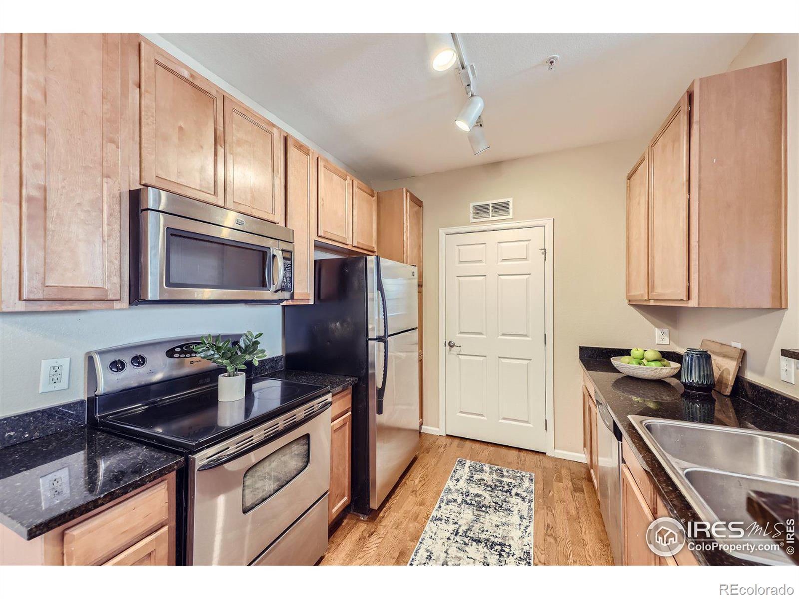 MLS Image #6 for 2900  blue sky circle 5-205,erie, Colorado