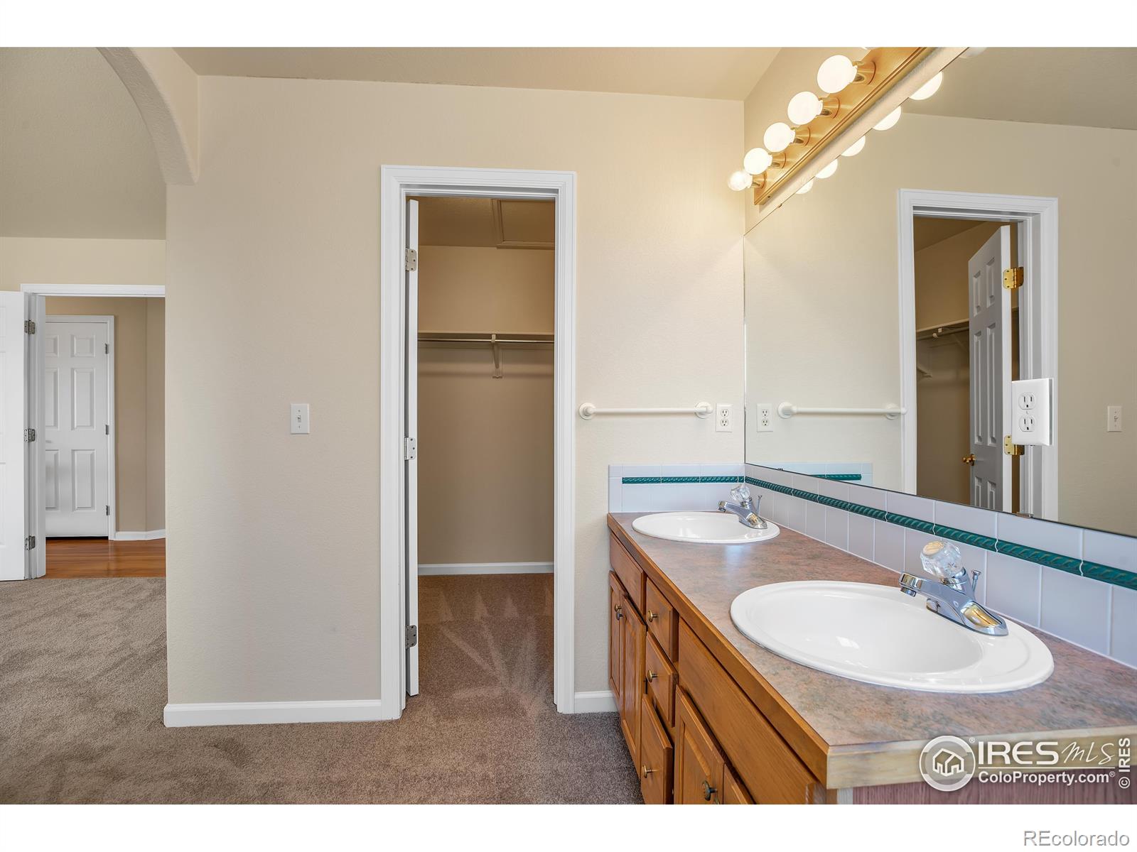 MLS Image #19 for 2152  burbank street,berthoud, Colorado