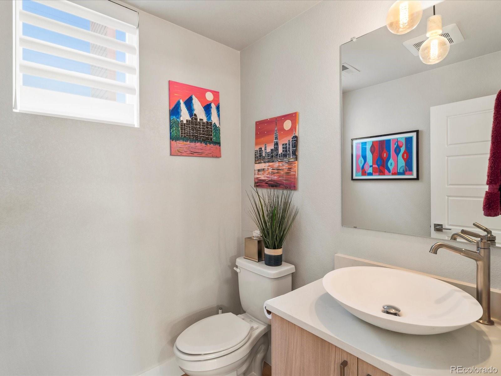 MLS Image #26 for 2350  tremont place,denver, Colorado