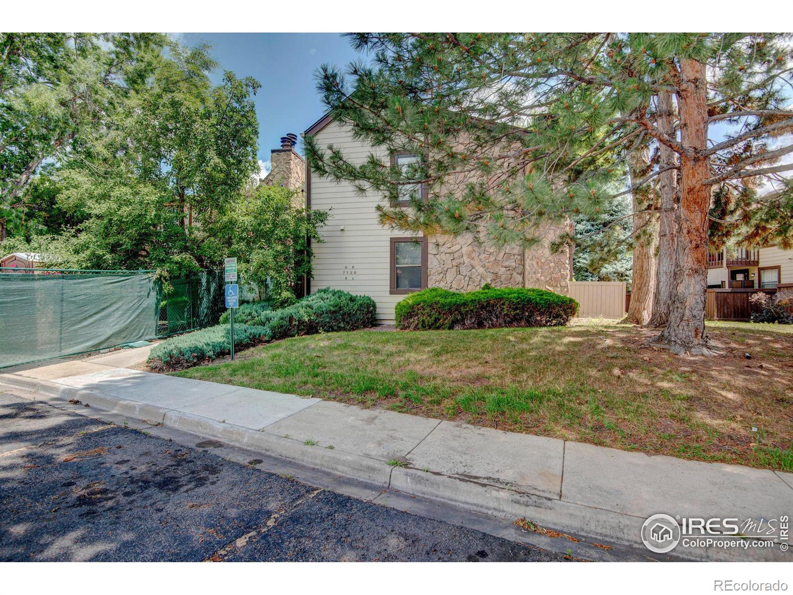 MLS Image #3 for 7720 w 87th drive,arvada, Colorado
