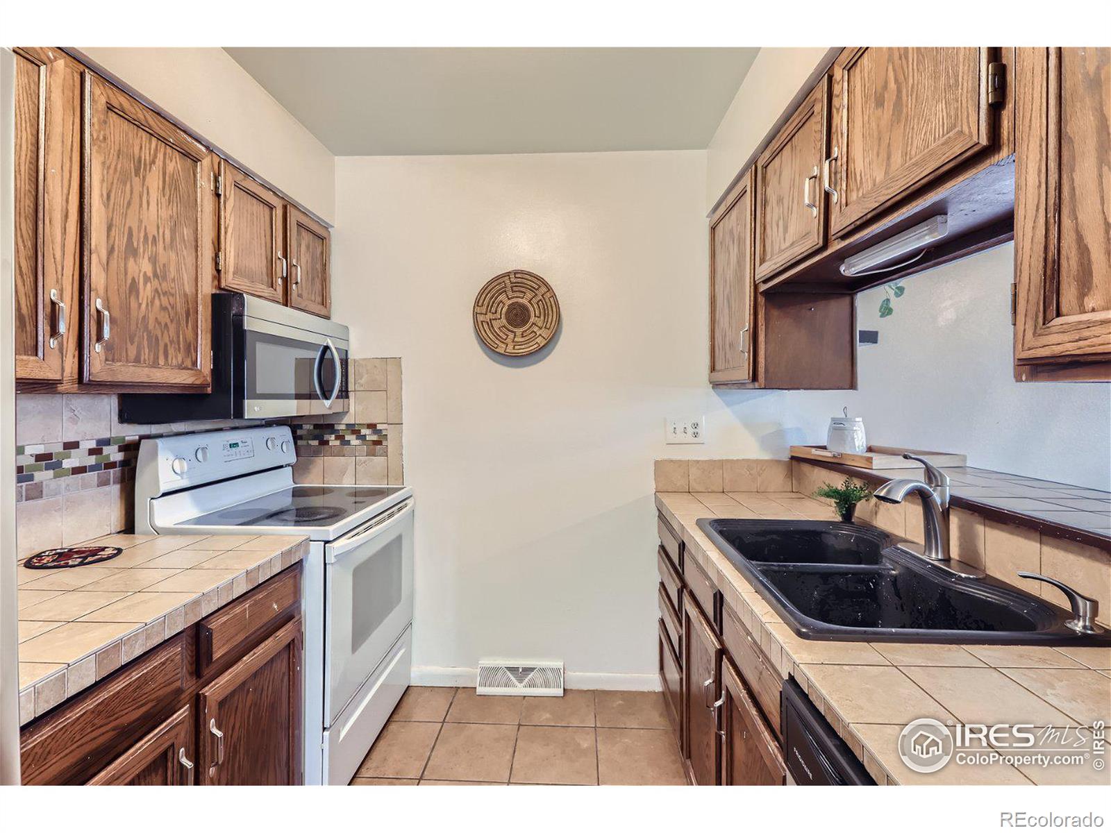 MLS Image #10 for 4315 w 9th st rd,greeley, Colorado
