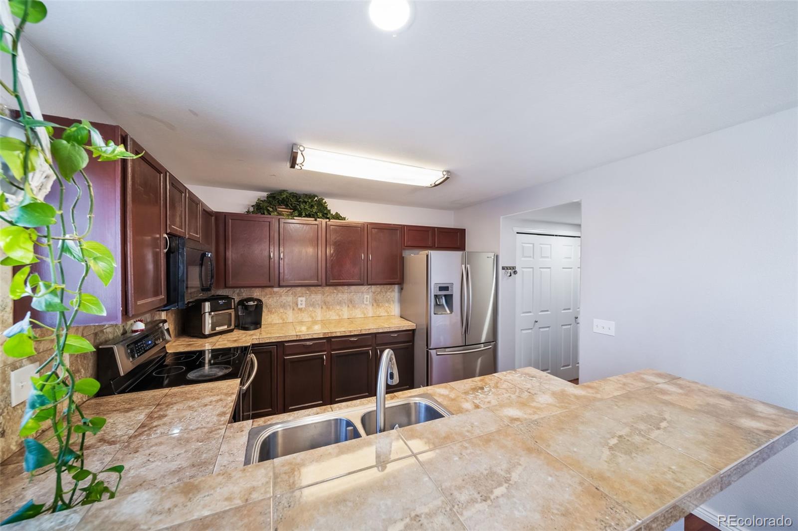 MLS Image #18 for 23245 e lake place,aurora, Colorado