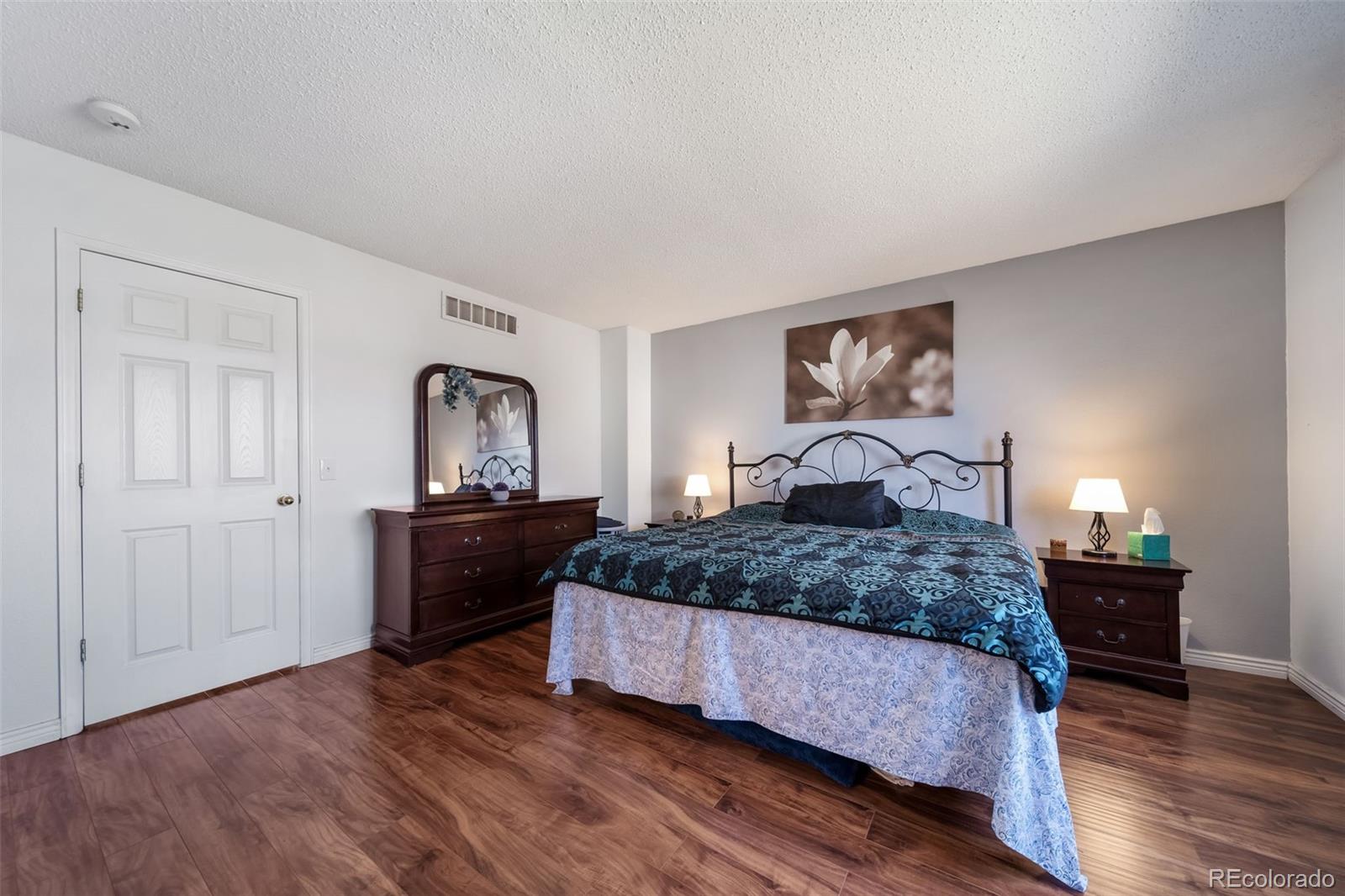 MLS Image #26 for 23245 e lake place,aurora, Colorado