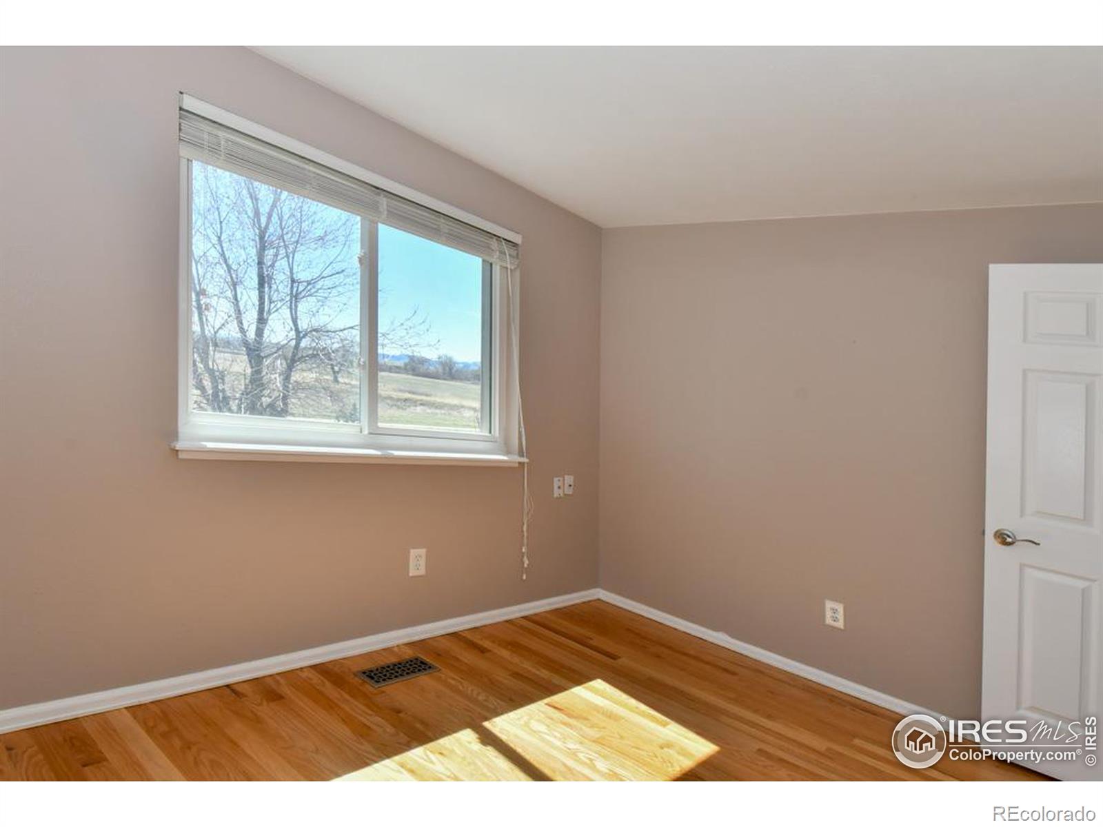 MLS Image #22 for 258 w sycamore lane,louisville, Colorado