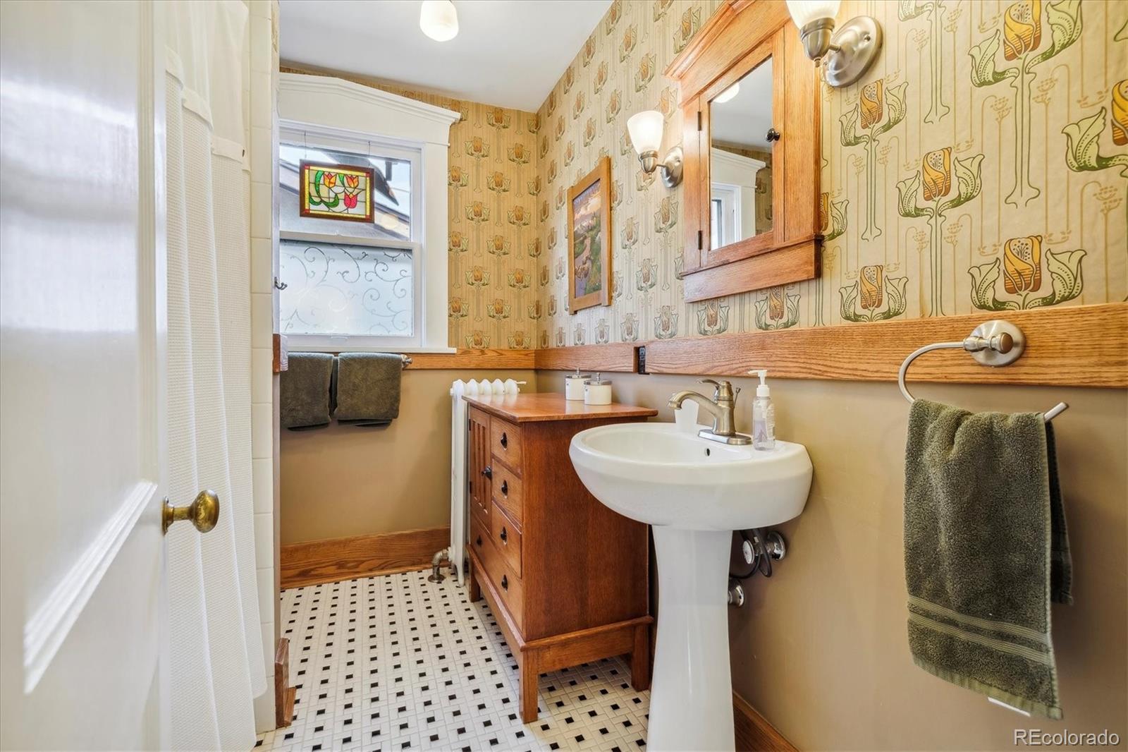 MLS Image #23 for 2190 s emerson street,denver, Colorado