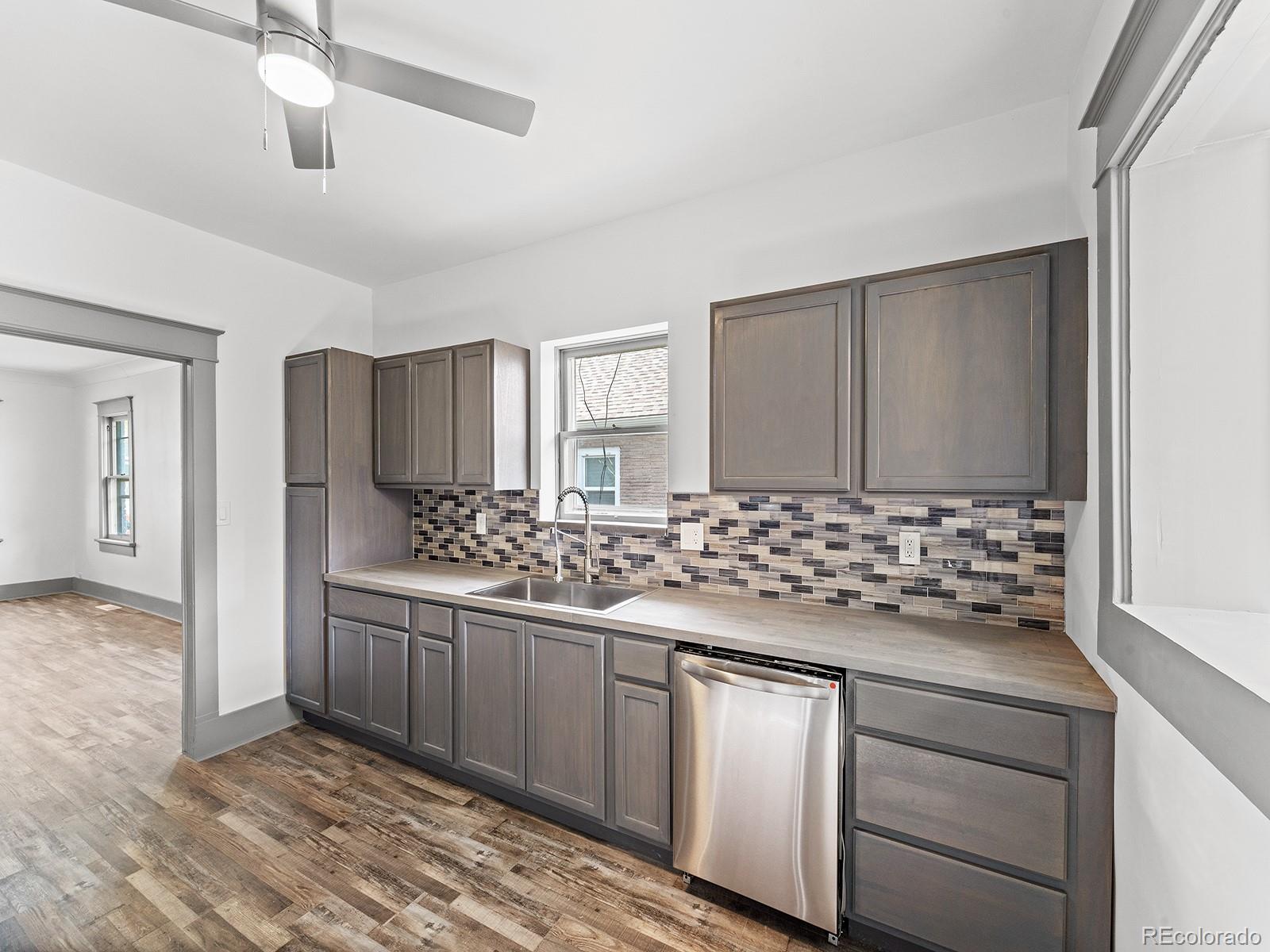 MLS Image #14 for 4687  pennsylvania street,denver, Colorado