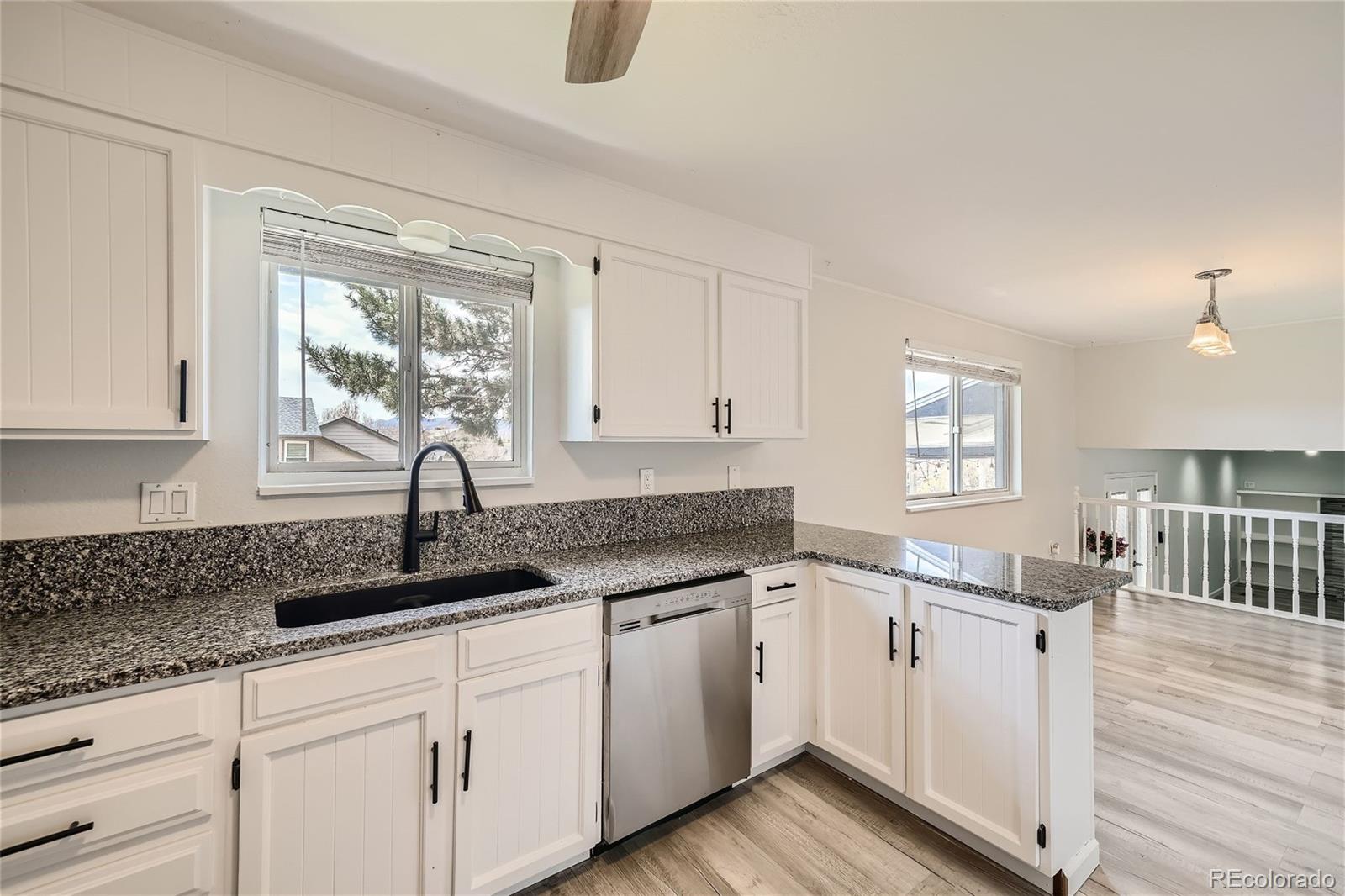 MLS Image #7 for 11060 w saratoga place,littleton, Colorado