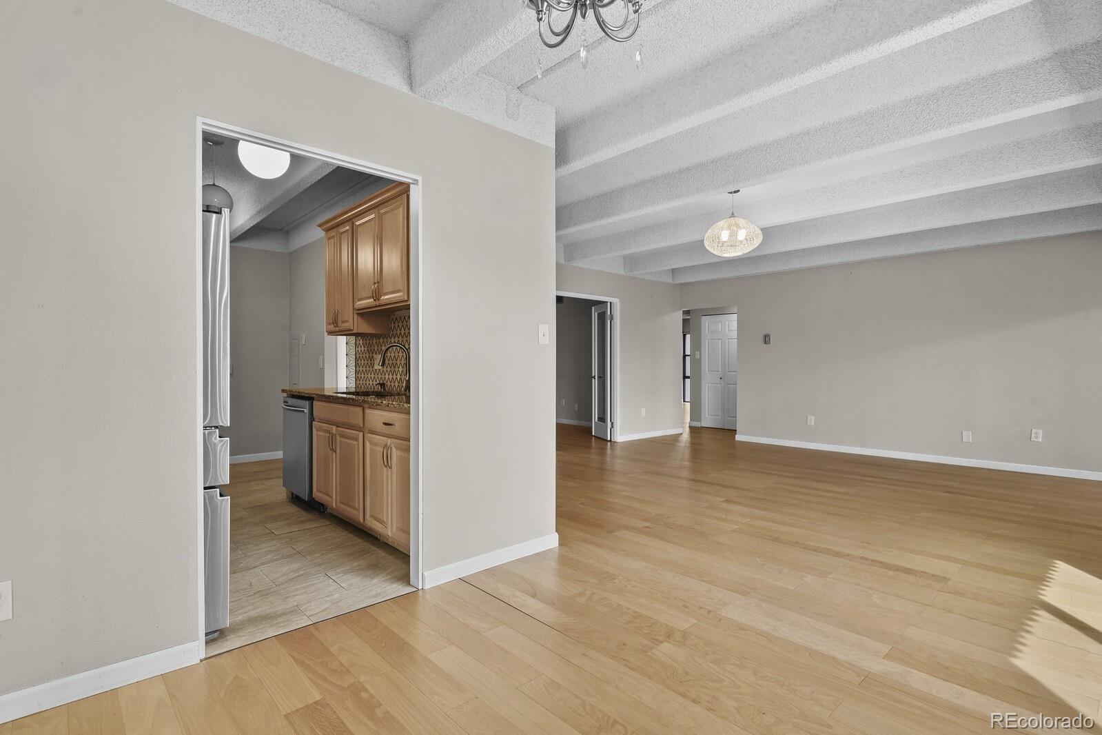 MLS Image #5 for 7877 e mississippi avenue,denver, Colorado