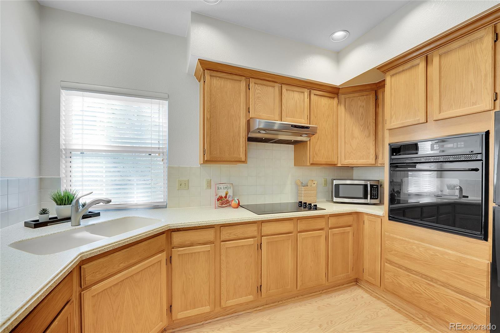 MLS Image #16 for 2912 w long circle a,littleton, Colorado