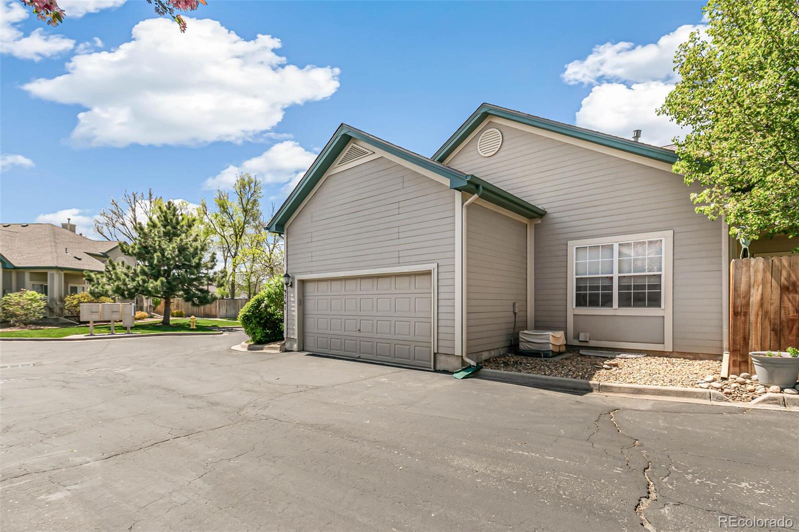 MLS Image #22 for 9761 e hawaii place,aurora, Colorado