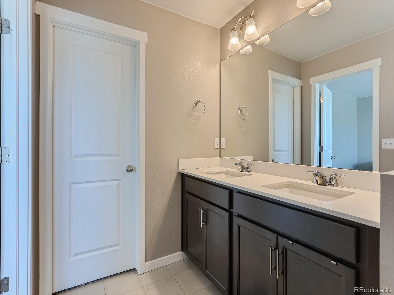 MLS Image #15 for 21813 e 8th avenue,aurora, Colorado