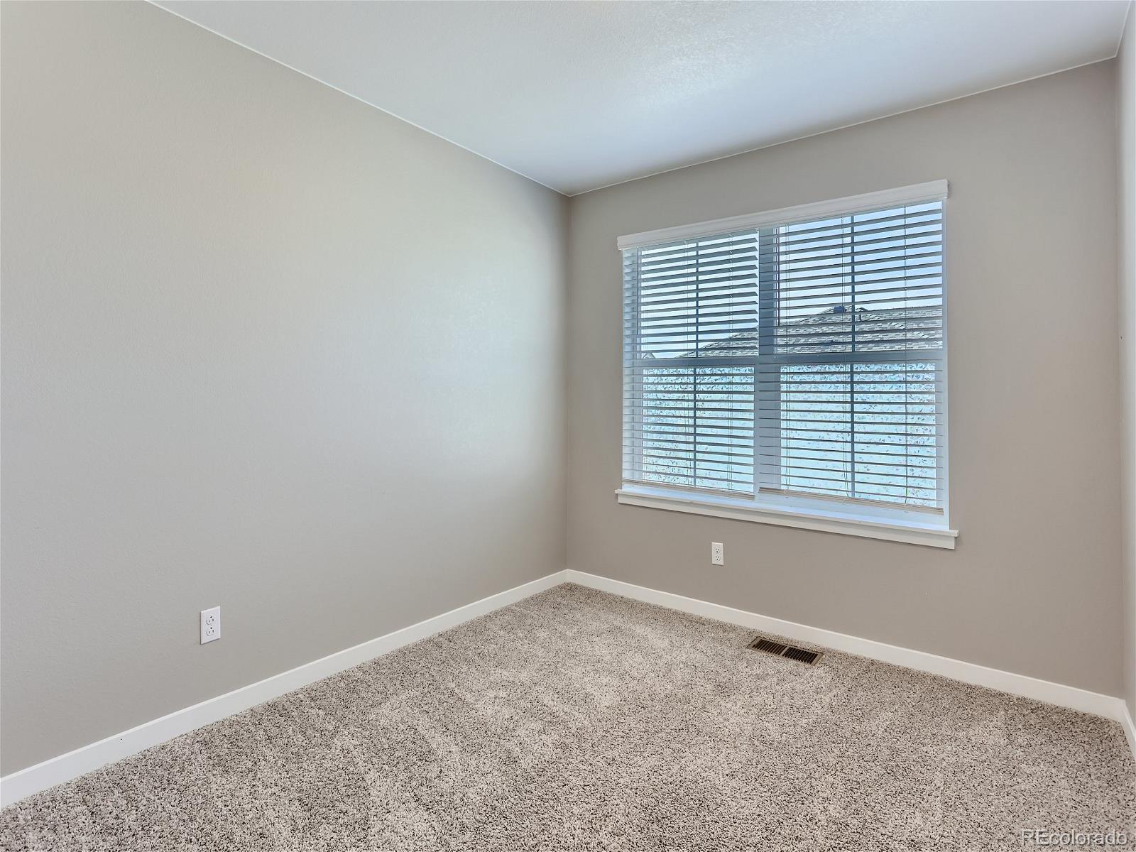 MLS Image #17 for 21813 e 8th avenue,aurora, Colorado