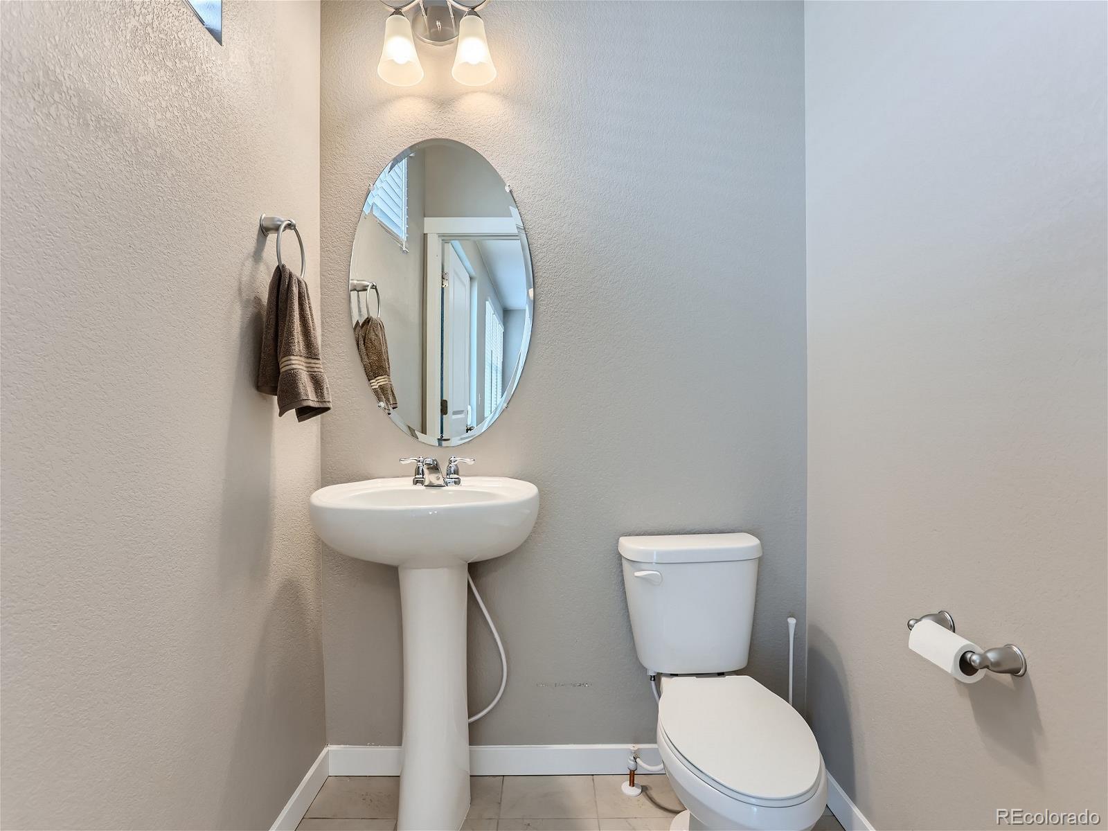 MLS Image #9 for 21813 e 8th avenue,aurora, Colorado