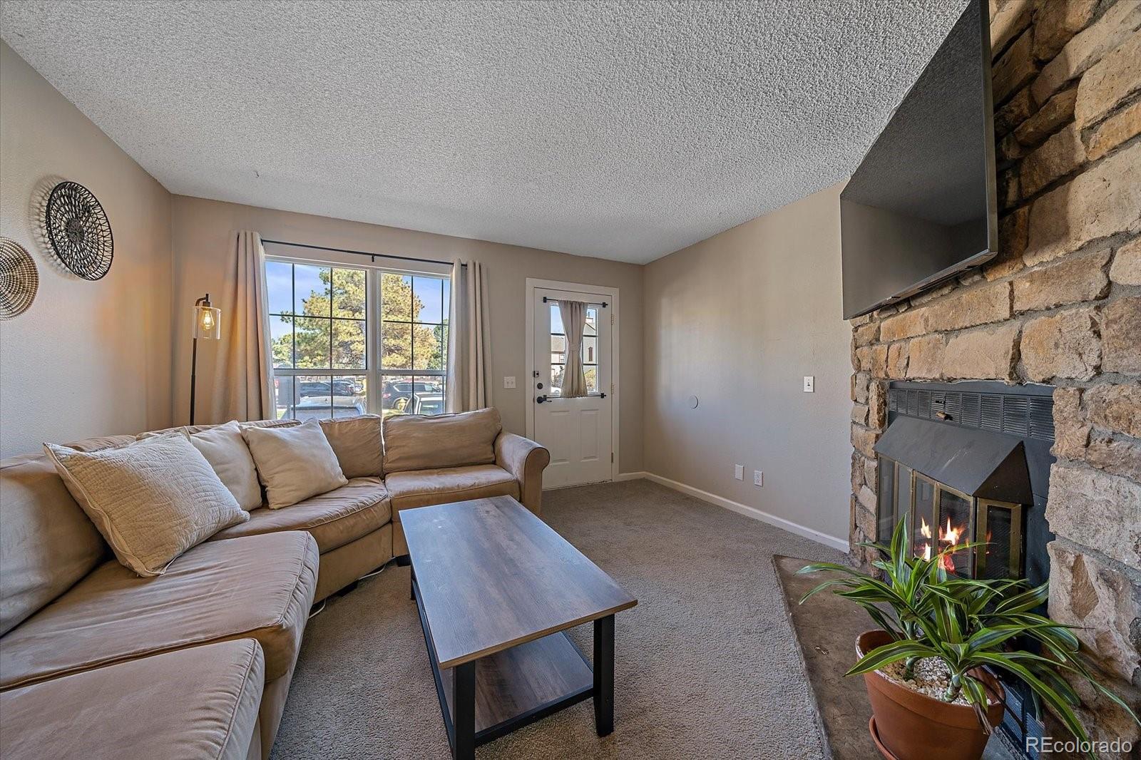 MLS Image #4 for 1701 s blackhawk way,aurora, Colorado