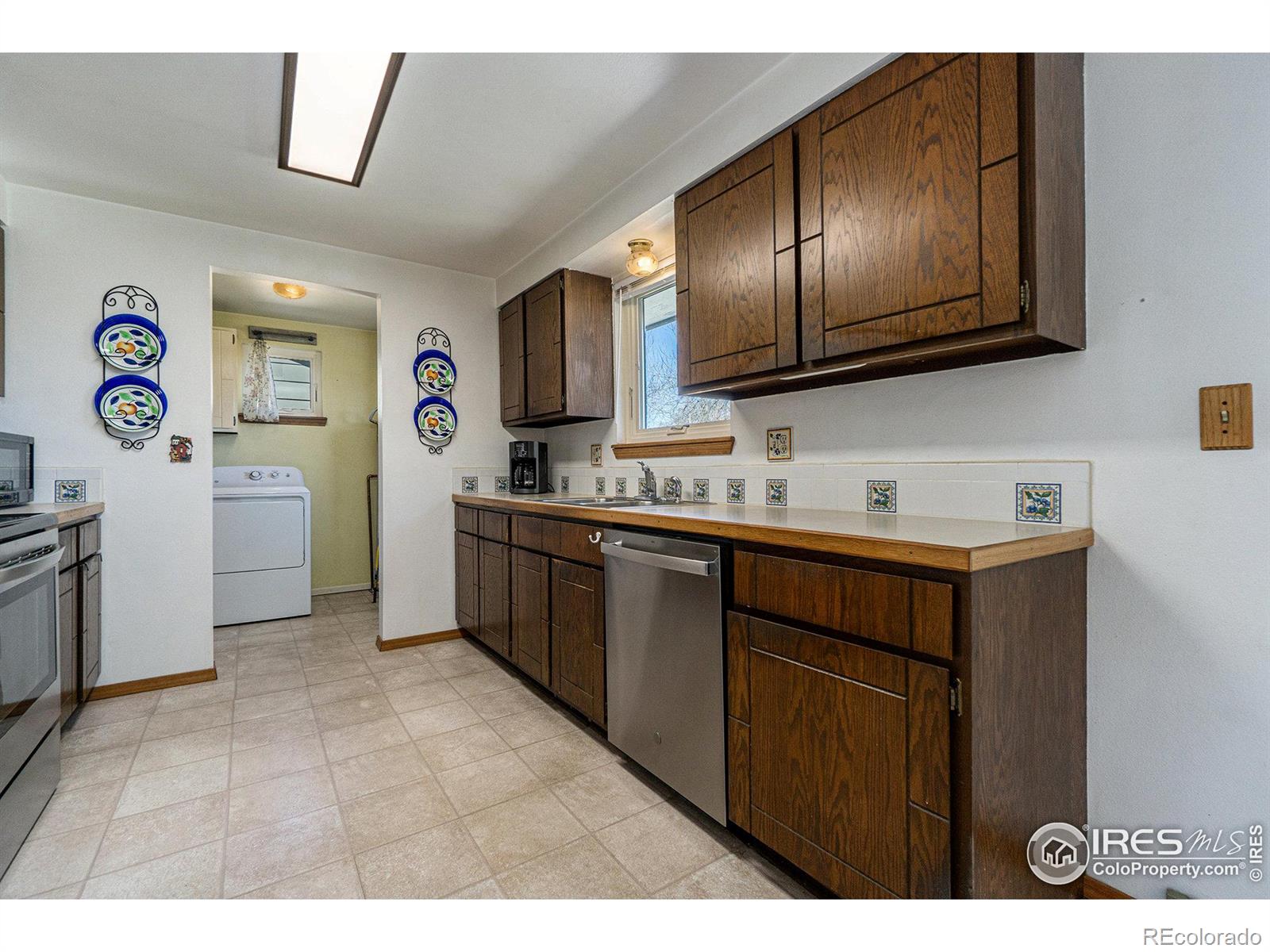 MLS Image #10 for 409  knotty place,loveland, Colorado