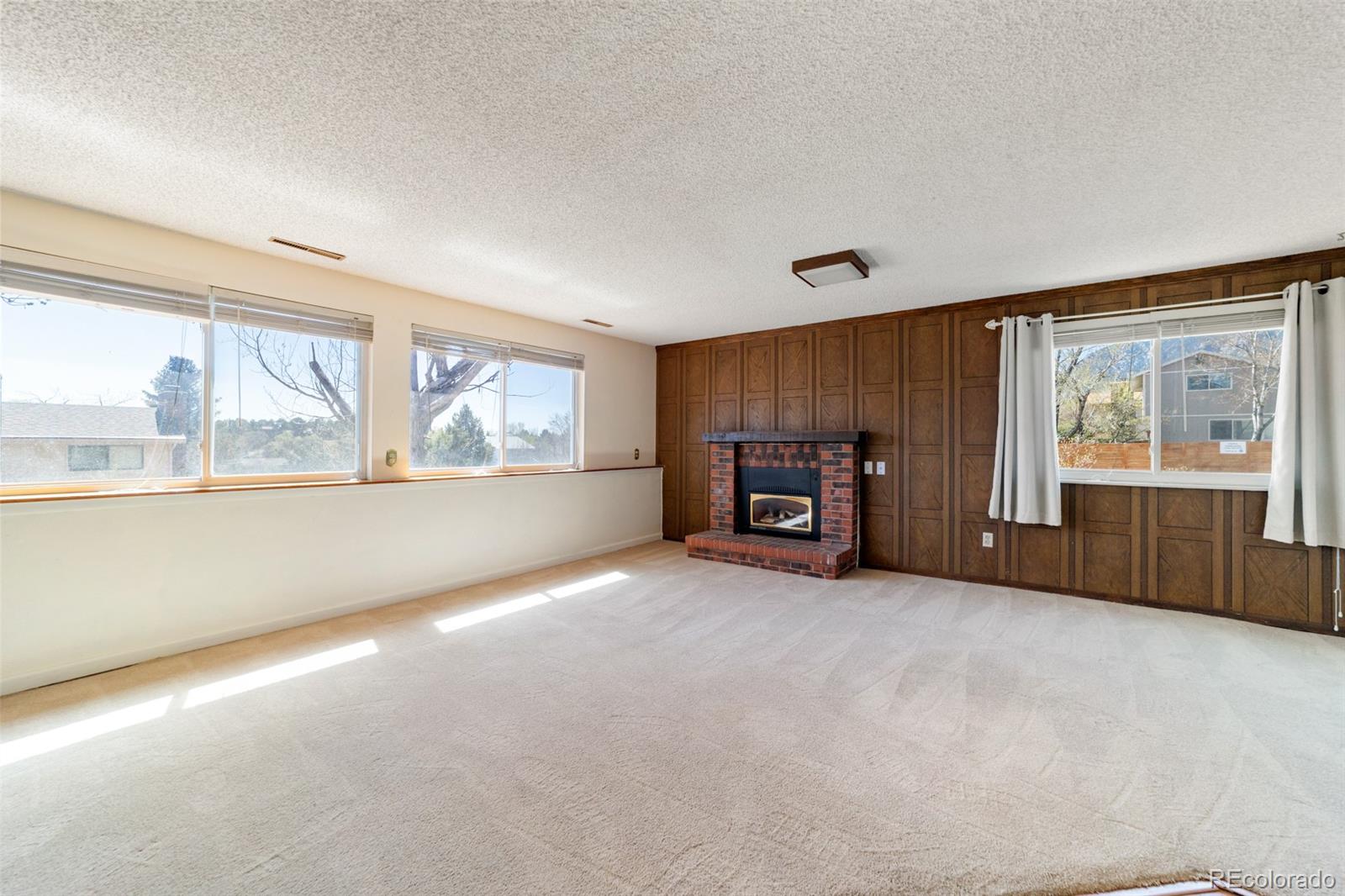 MLS Image #18 for 660 e cheyenne mountain boulevard,colorado springs, Colorado