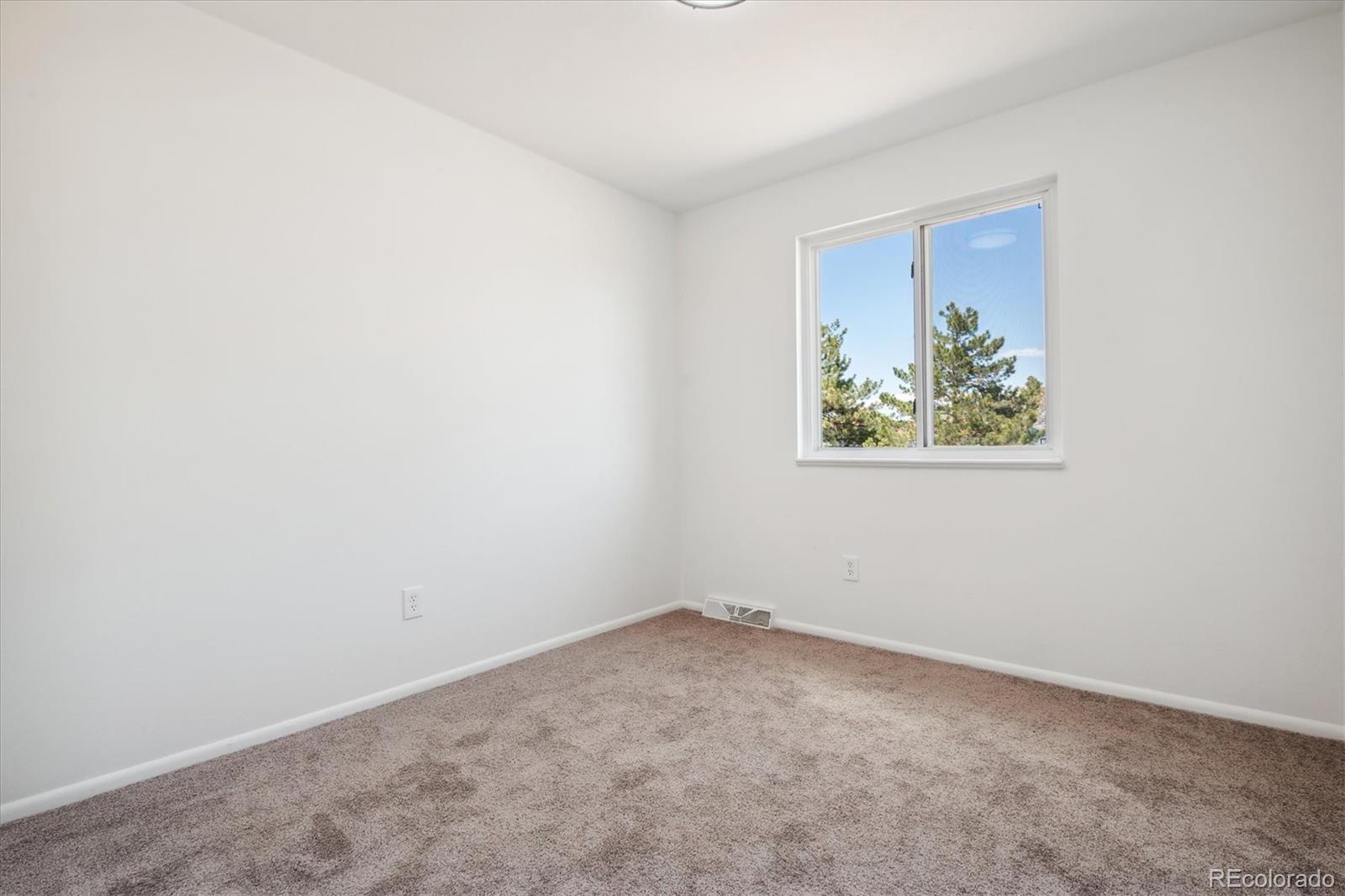 MLS Image #20 for 11958 e 1st place,aurora, Colorado