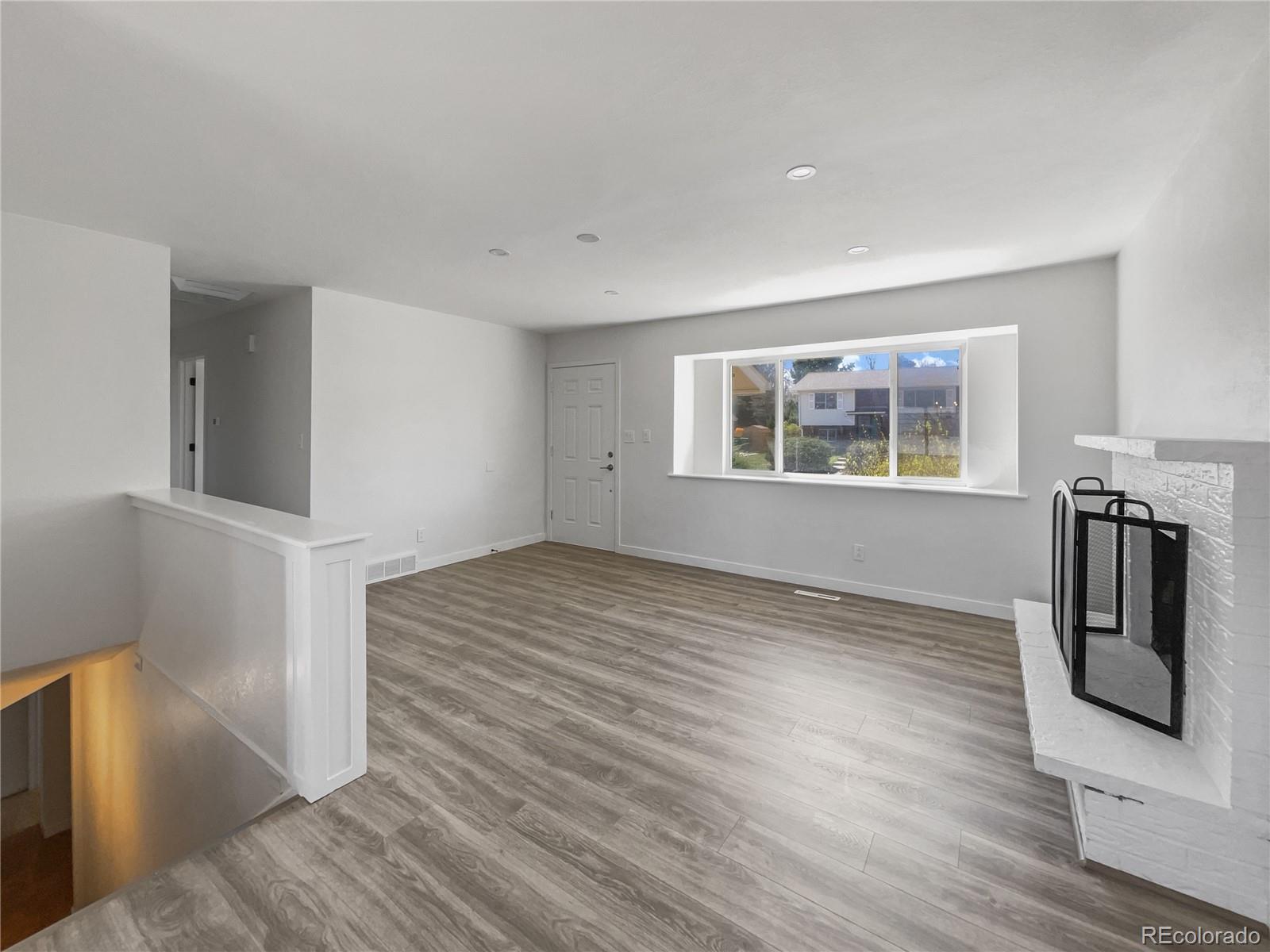 MLS Image #5 for 761  marigold drive,denver, Colorado