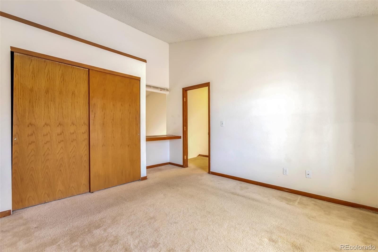 MLS Image #10 for 2529  devonshire court,denver, Colorado