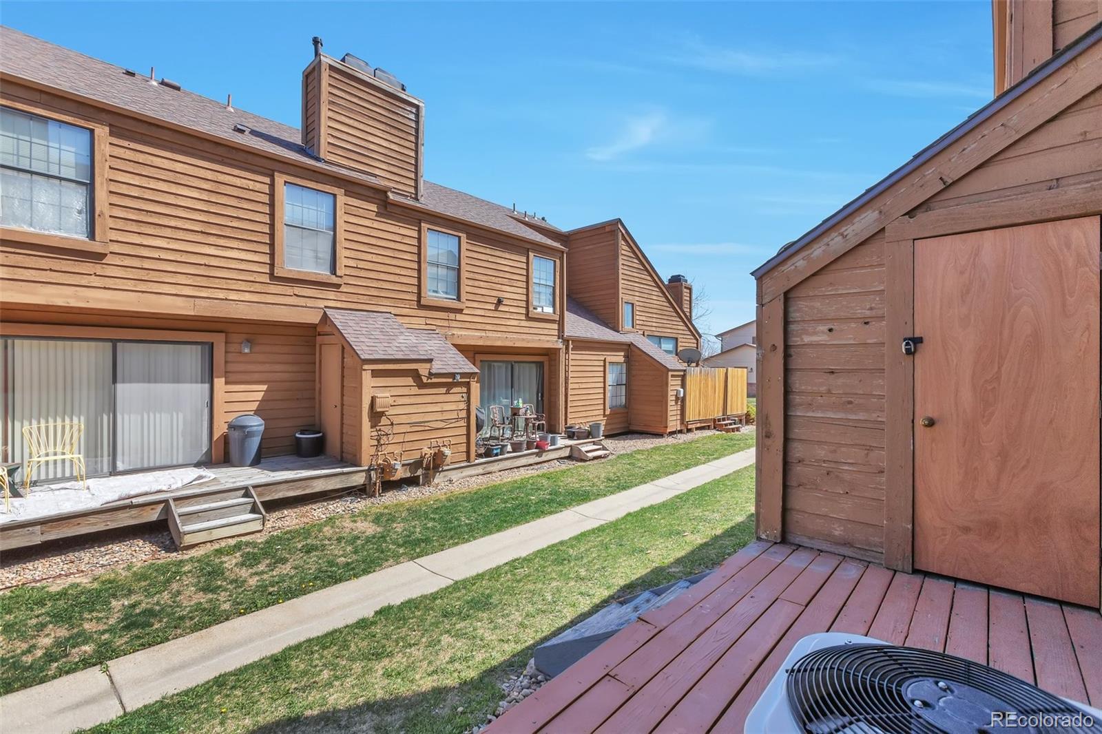 MLS Image #12 for 2529  devonshire court,denver, Colorado