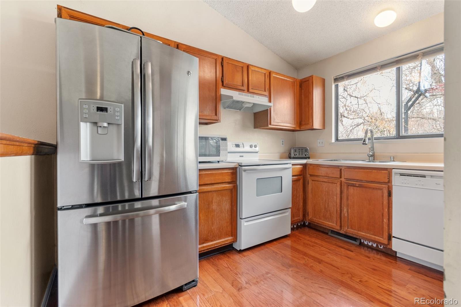 MLS Image #10 for 1007 s uravan court,aurora, Colorado