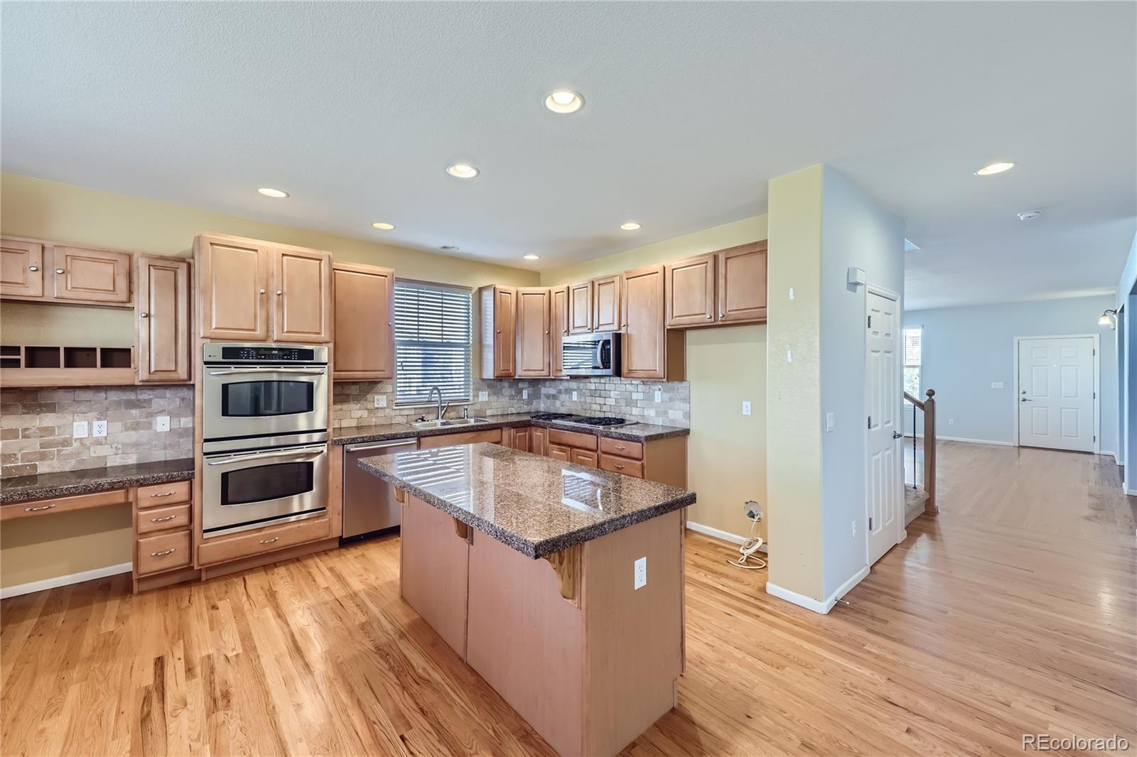 MLS Image #7 for 20993 e ithaca place,aurora, Colorado