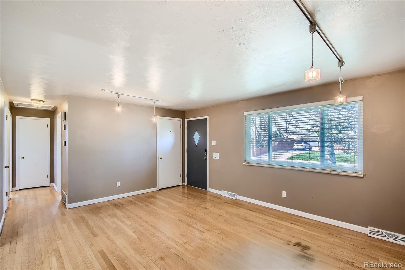 MLS Image #4 for 5126  hoyt street,arvada, Colorado