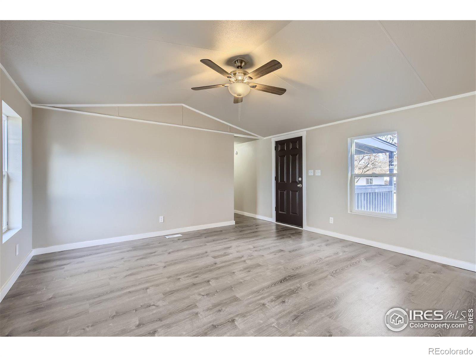 MLS Image #3 for 1127  30th st rd,greeley, Colorado