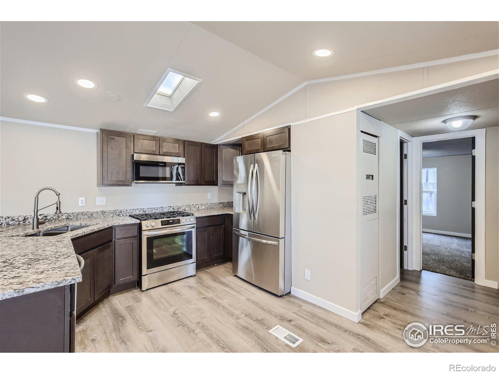 MLS Image #8 for 1127  30th st rd,greeley, Colorado