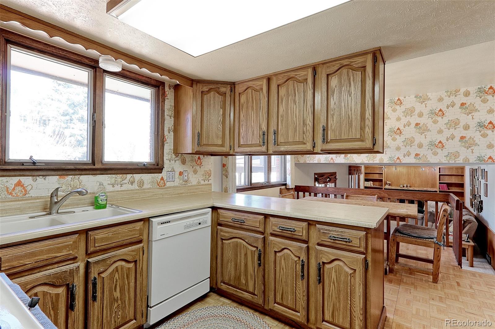 MLS Image #7 for 6151 s rosewood drive,littleton, Colorado
