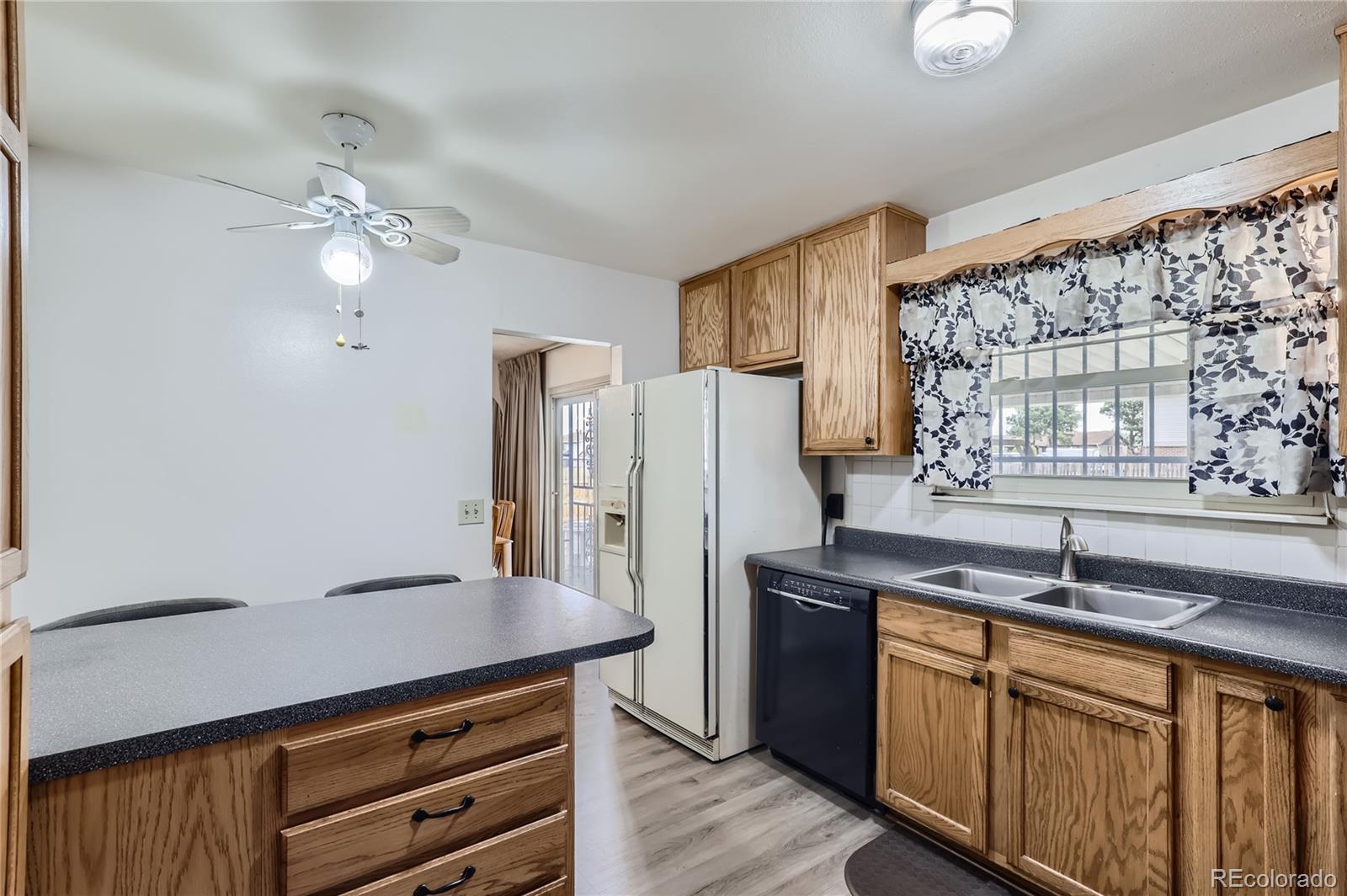 MLS Image #11 for 4996  worchester street,denver, Colorado