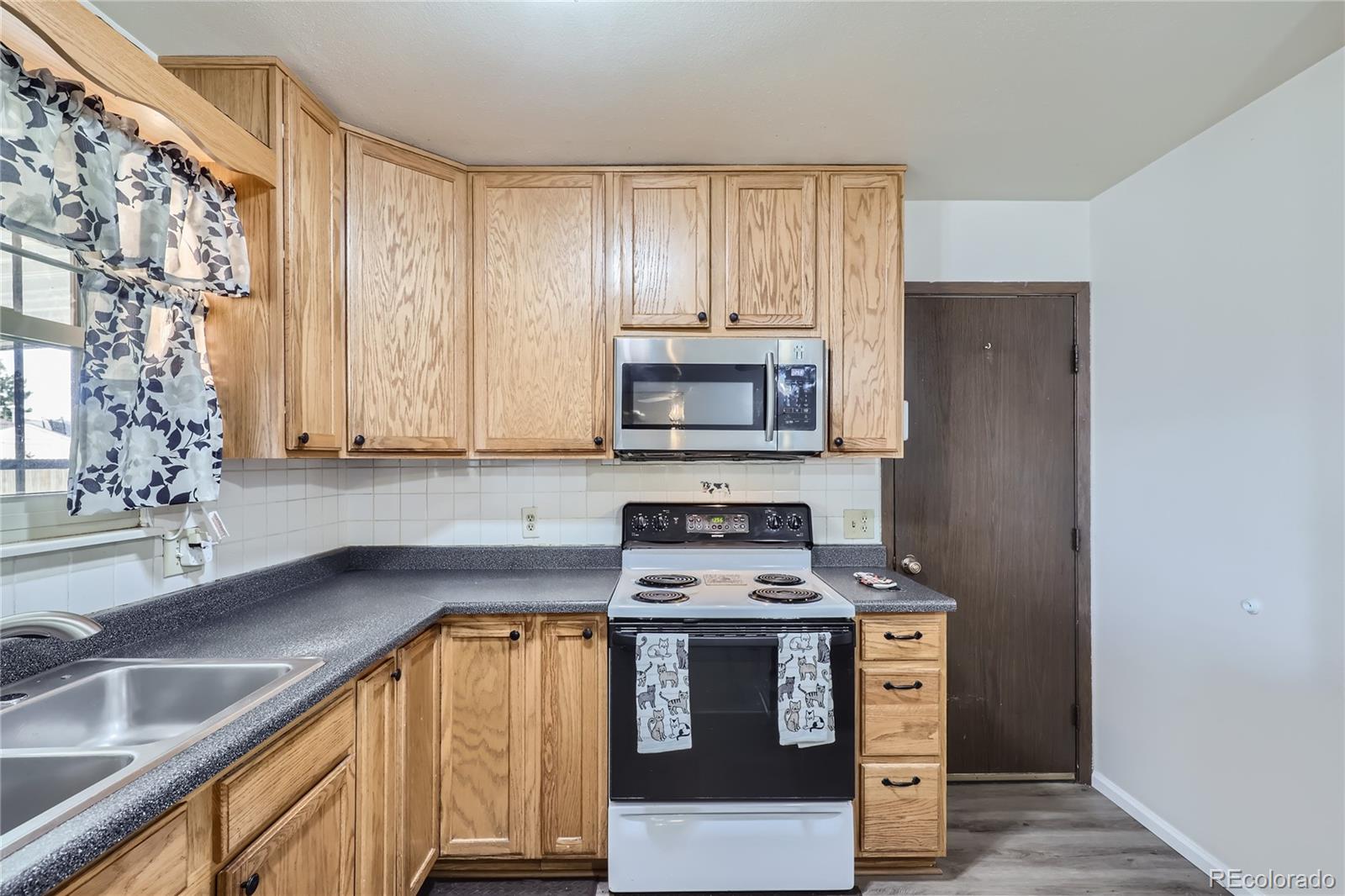 MLS Image #13 for 4996  worchester street,denver, Colorado