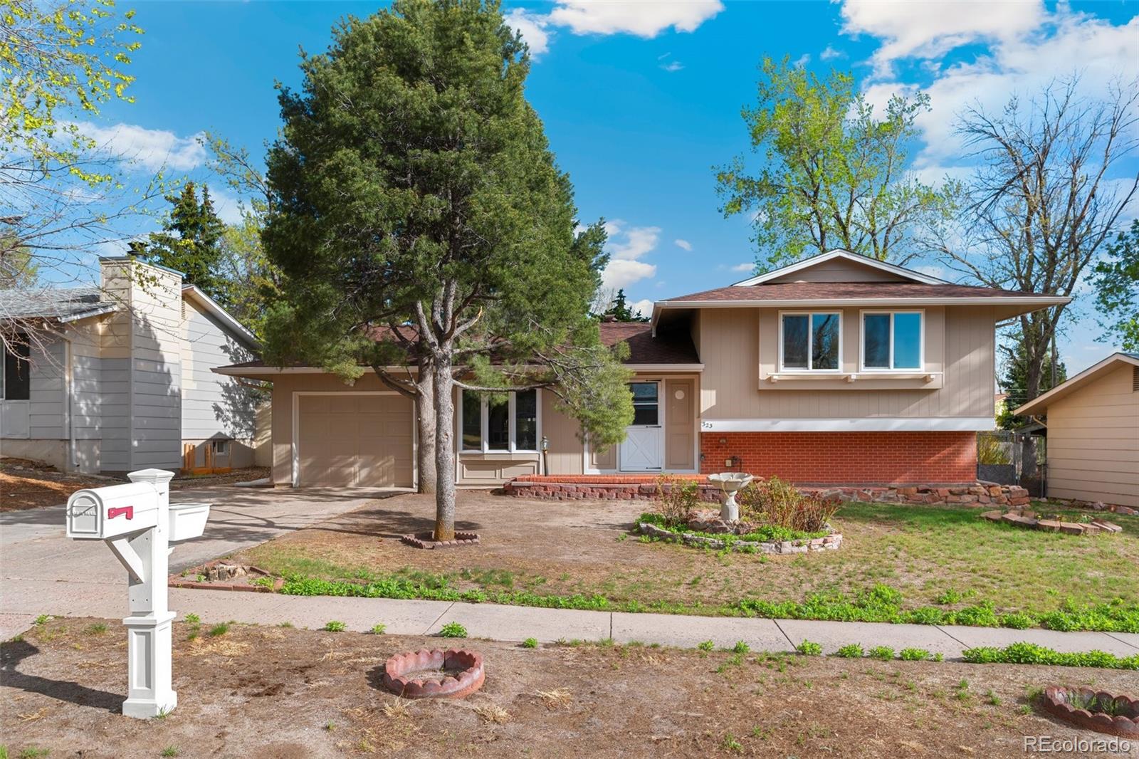 MLS Image #2 for 323  kenady circle,colorado springs, Colorado