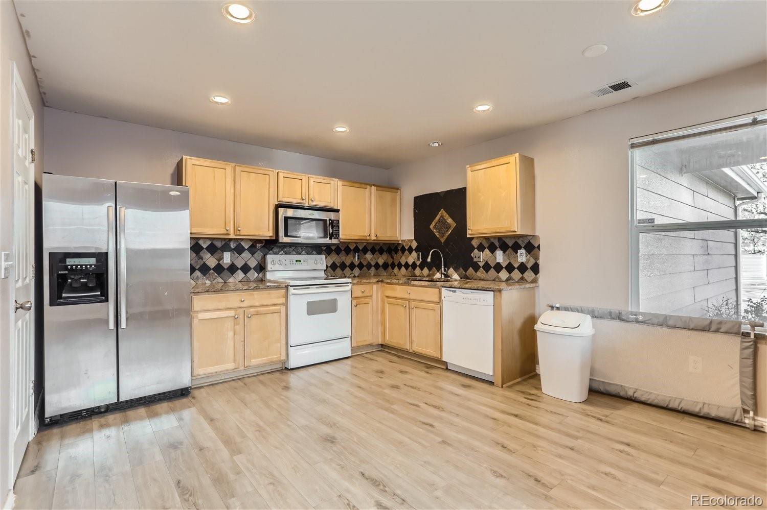 MLS Image #8 for 1040 e 78th place ,denver, Colorado