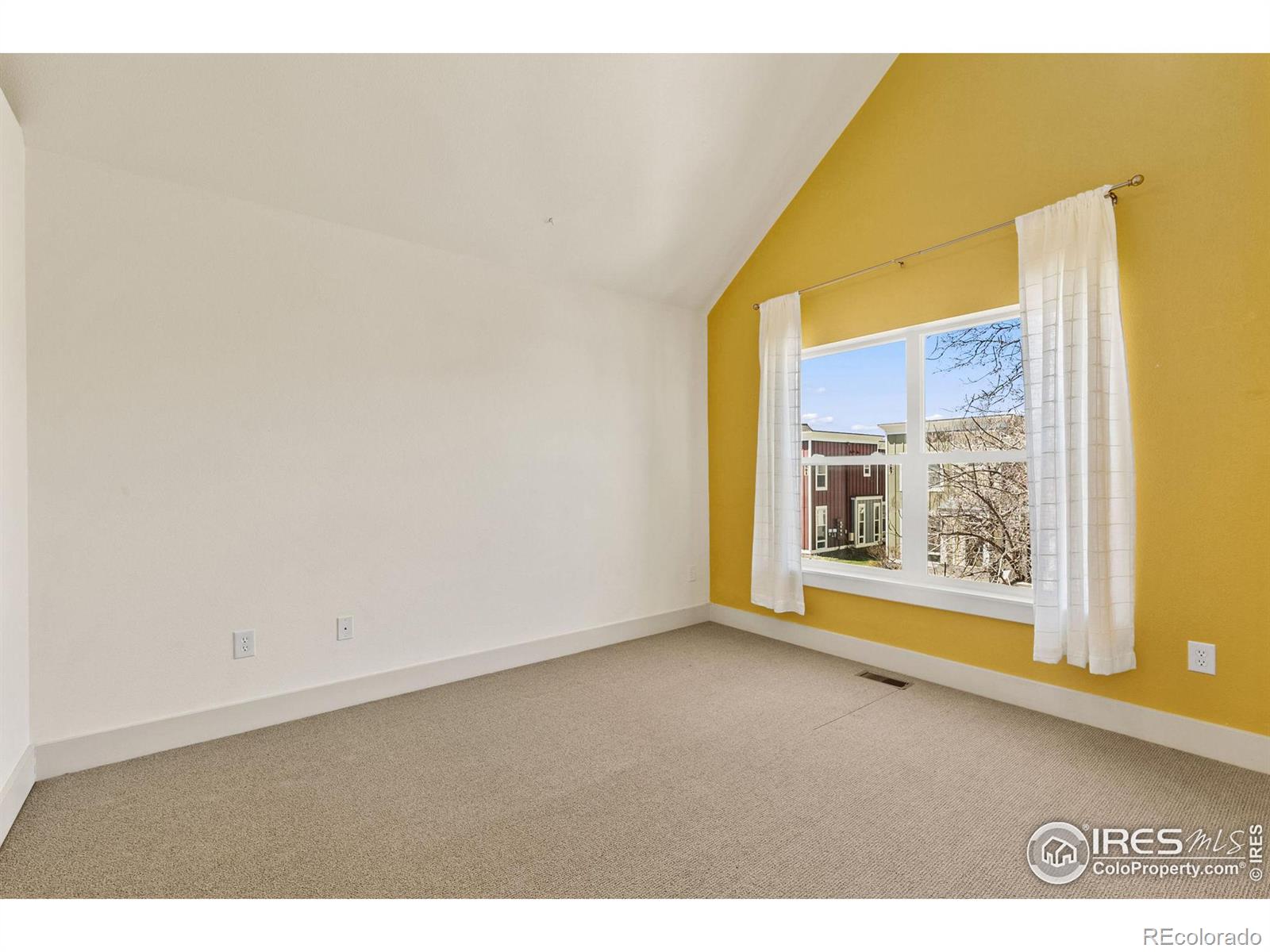 MLS Image #14 for 826  heschel street,fort collins, Colorado