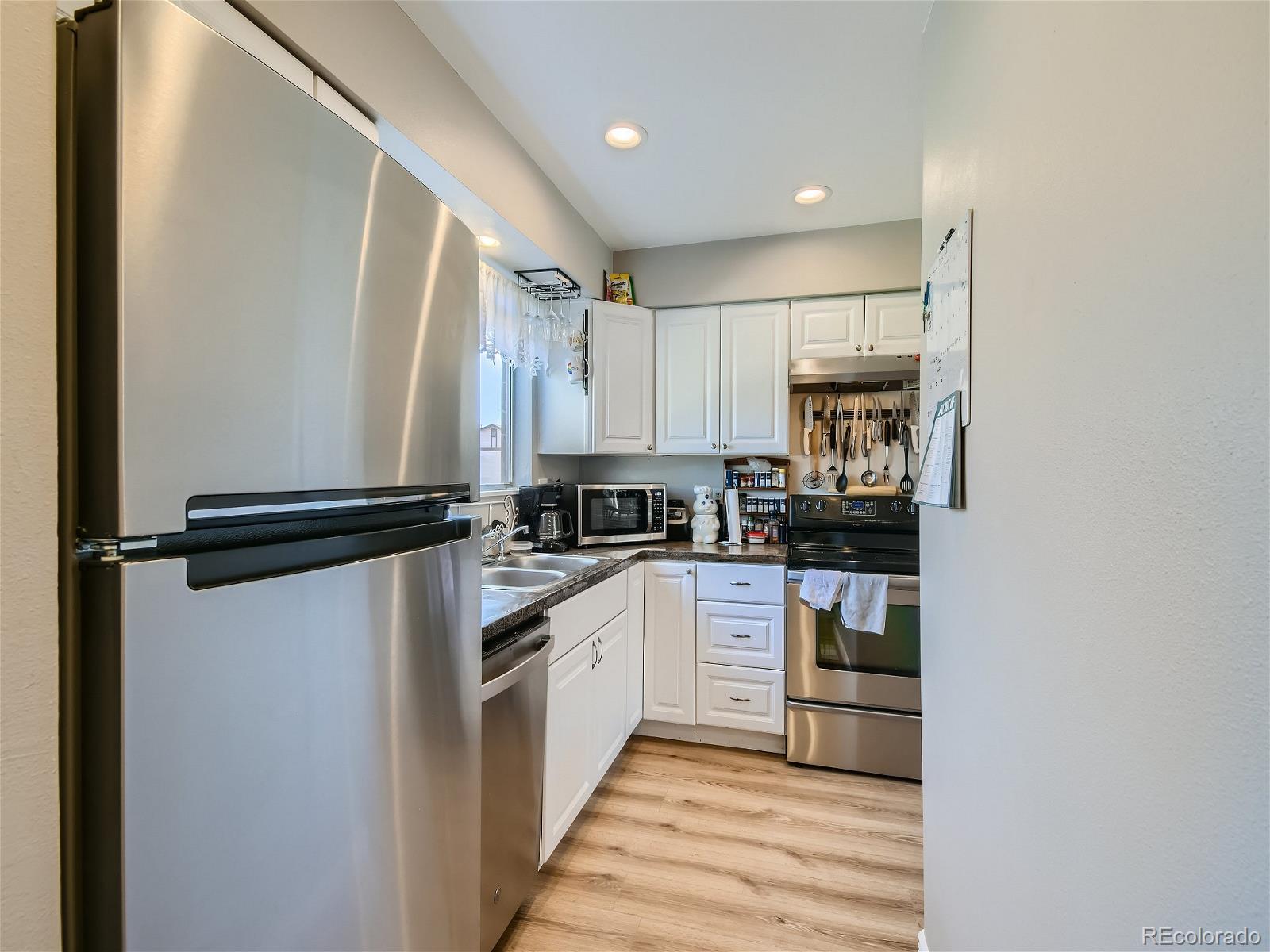 MLS Image #10 for 2486  rainbow drive,denver, Colorado