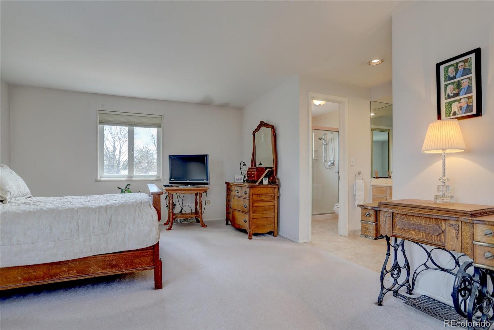 MLS Image #18 for 7603 e mercer place,denver, Colorado