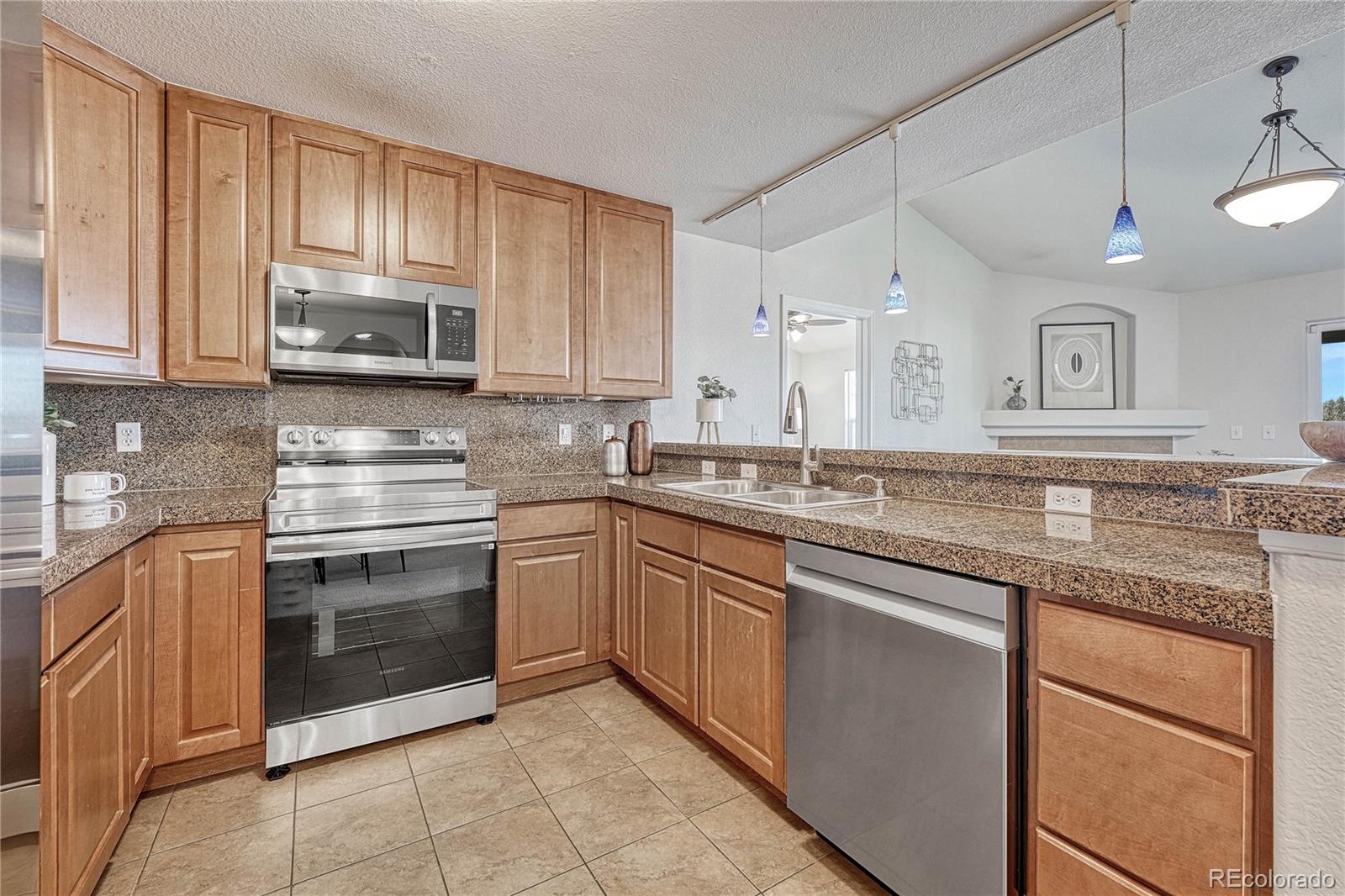 MLS Image #11 for 8200 e 8th avenue,denver, Colorado