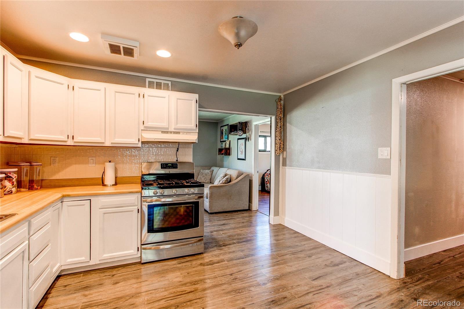 MLS Image #16 for 756  zion street,aurora, Colorado