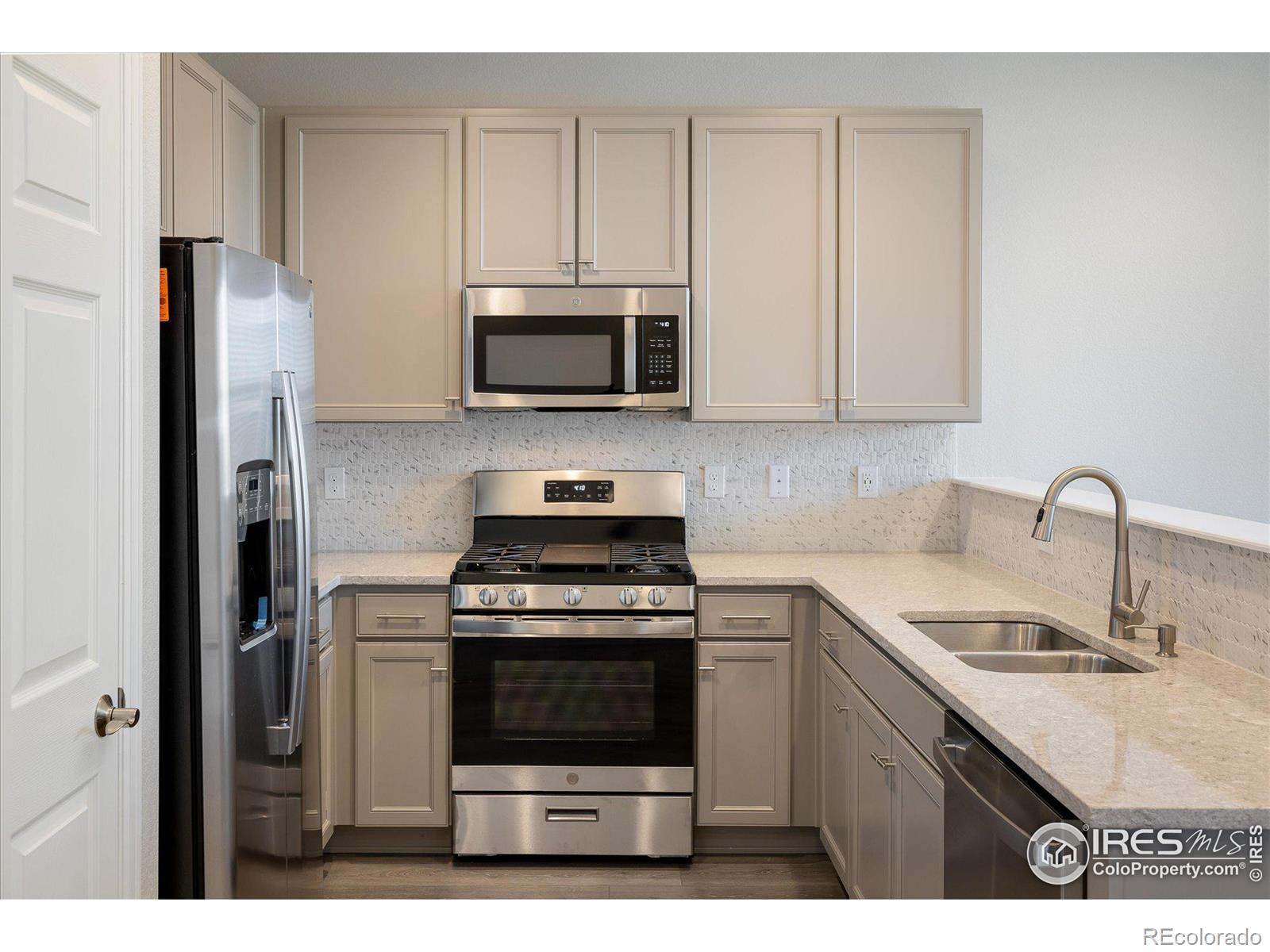 MLS Image #9 for 19228 e 64th place,denver, Colorado