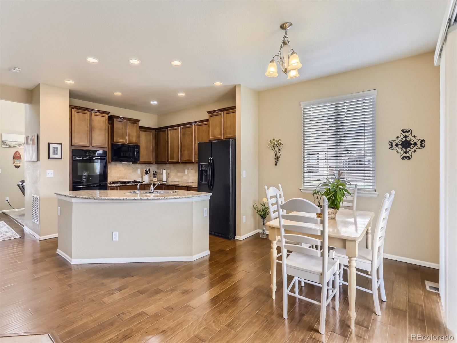 MLS Image #8 for 10217  olathe way,commerce city, Colorado