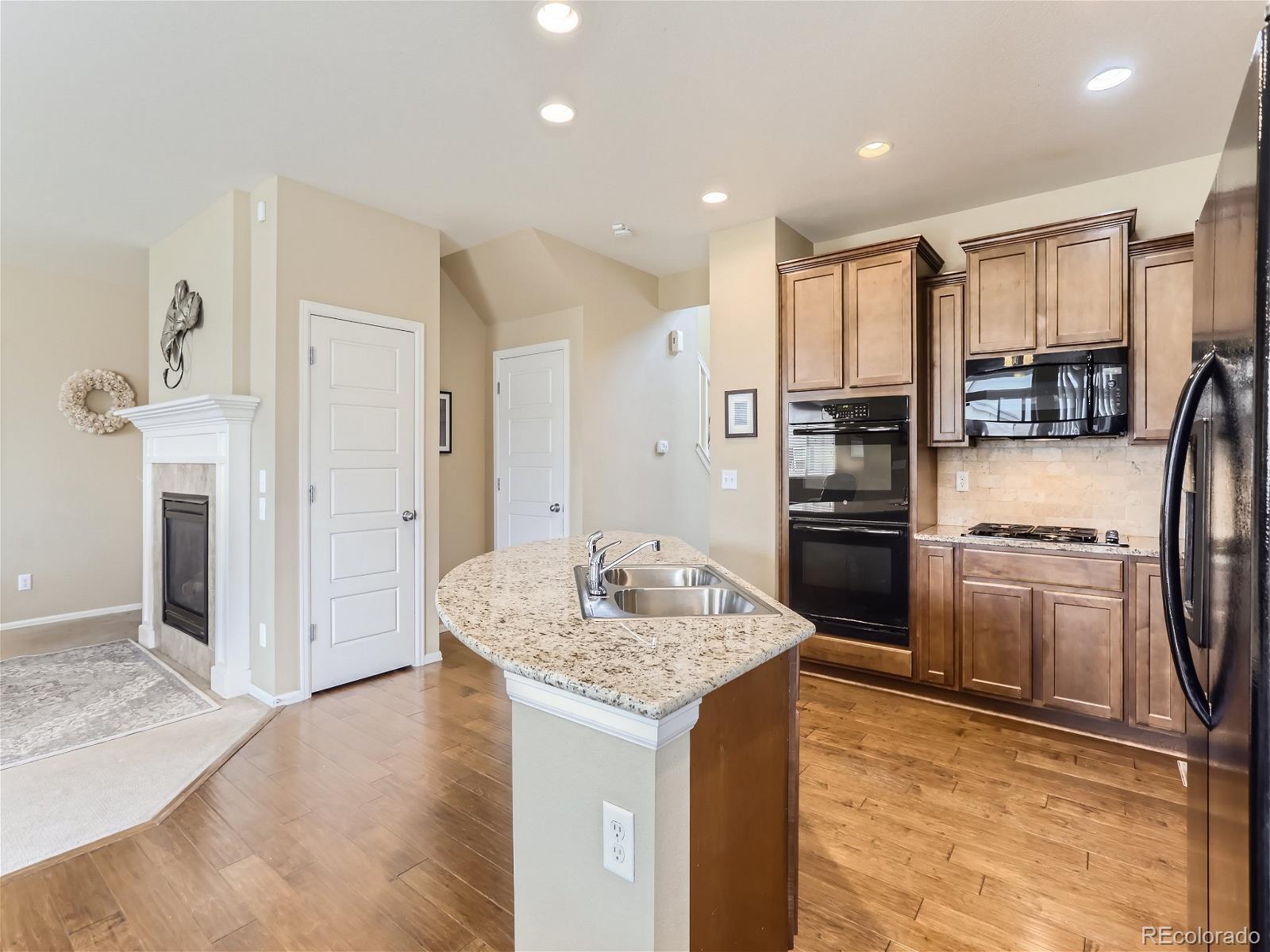 MLS Image #9 for 10217  olathe way,commerce city, Colorado