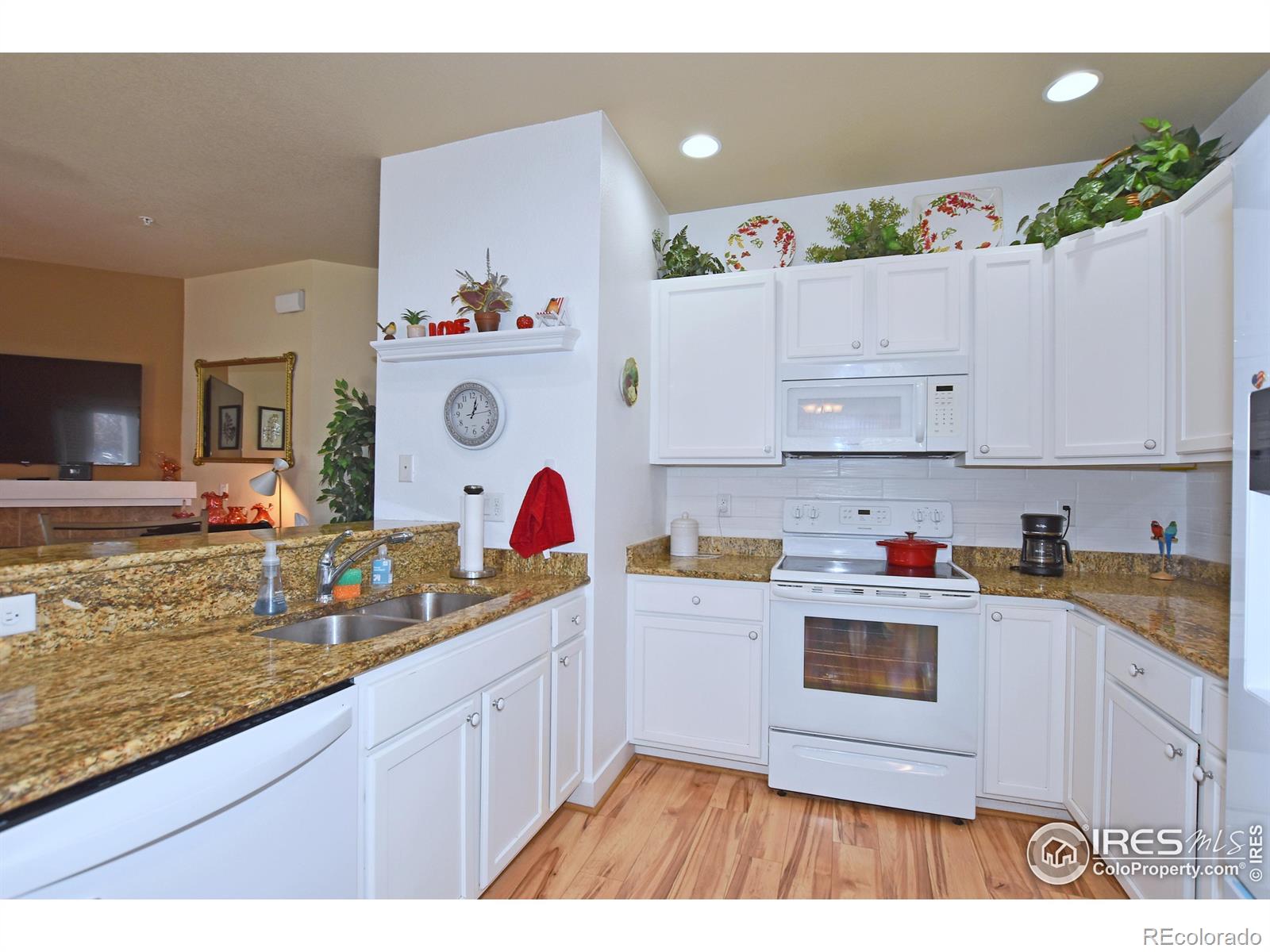 MLS Image #5 for 4955  hahns peak drive,loveland, Colorado