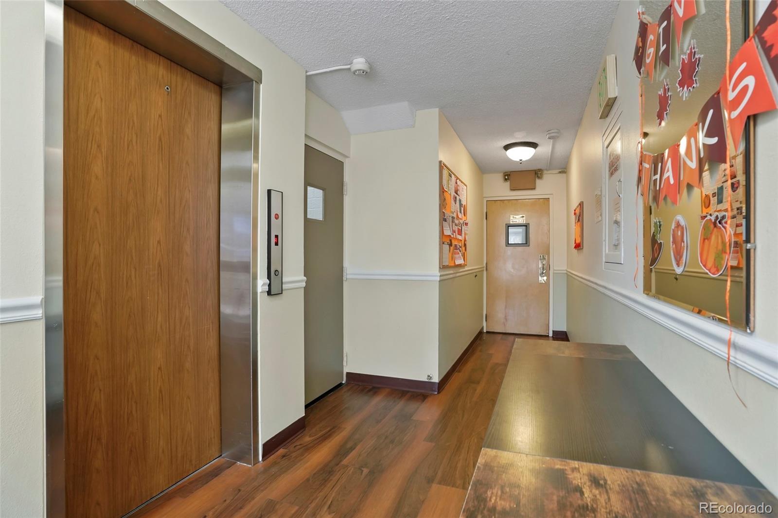 MLS Image #21 for 650 s clinton street,denver, Colorado