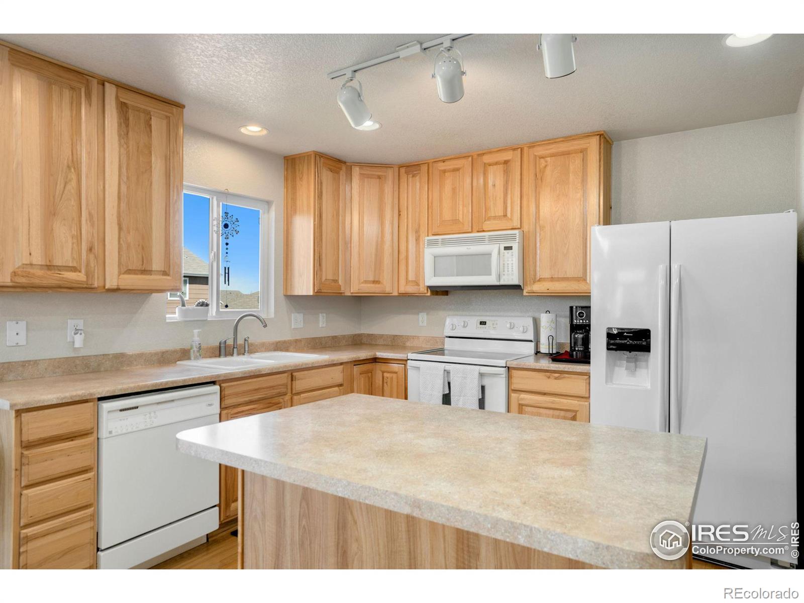 MLS Image #13 for 2126  mainsail drive,fort collins, Colorado