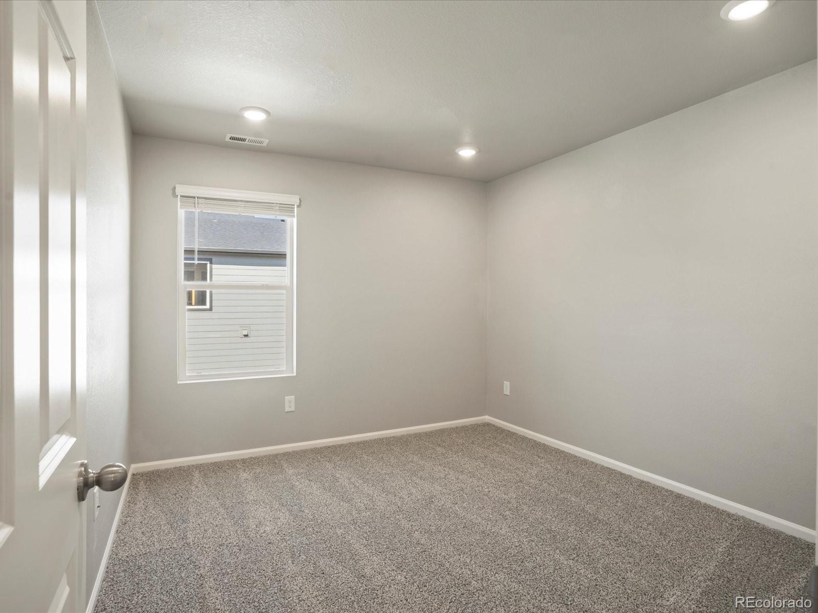 MLS Image #12 for 20942 e 66th avenue,aurora, Colorado