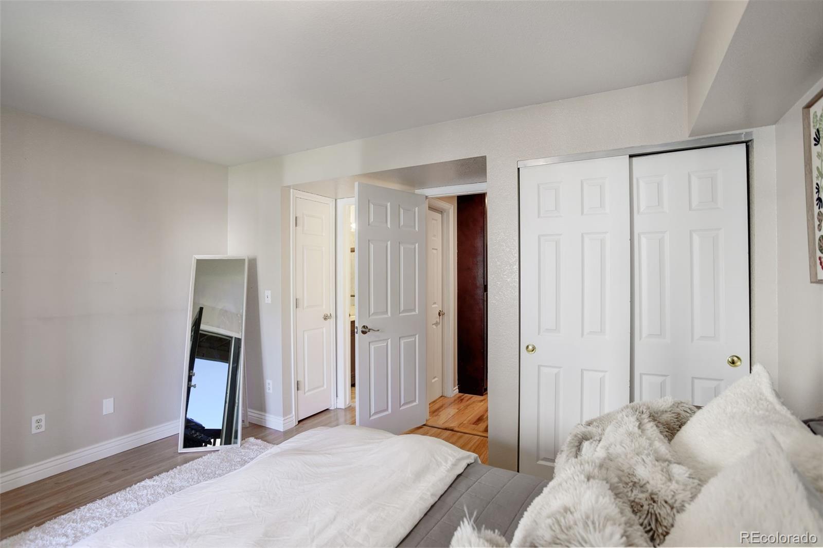 MLS Image #10 for 1885 s quebec way h15,denver, Colorado